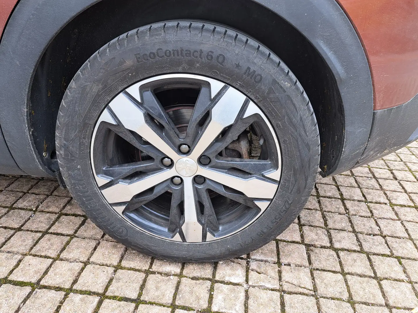 Peugeot 3008 1,5 BlueHDi 130 S Braun - 2