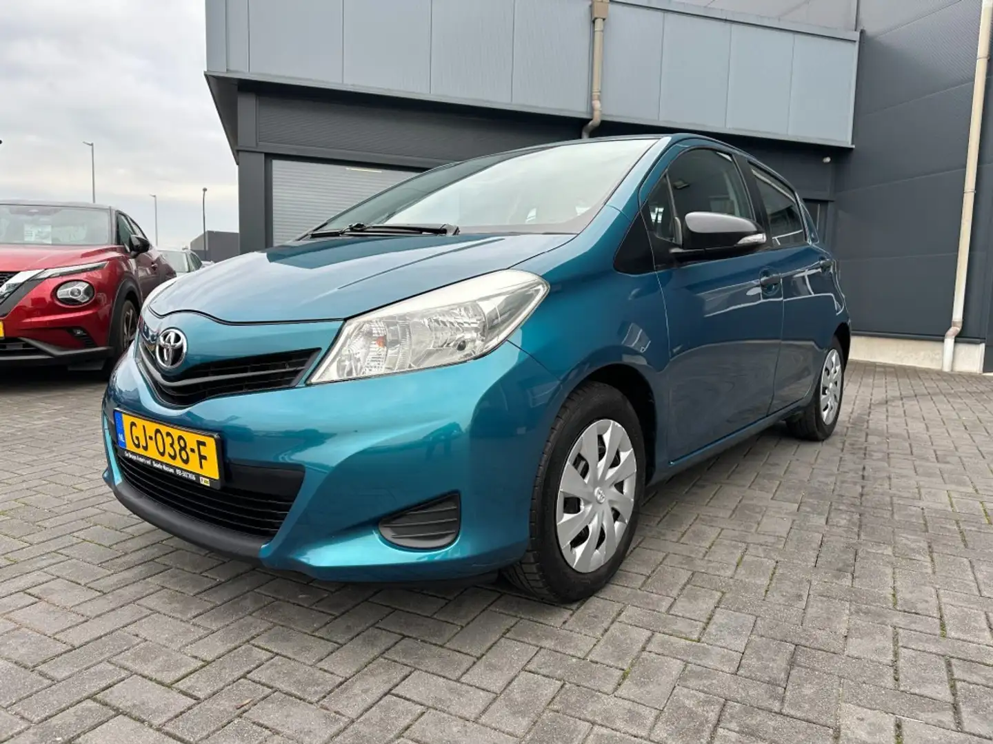 Toyota Yaris 1.3 VVT-i Comfort 5 drs. Airco nw.model Trekhaak Blau - 1
