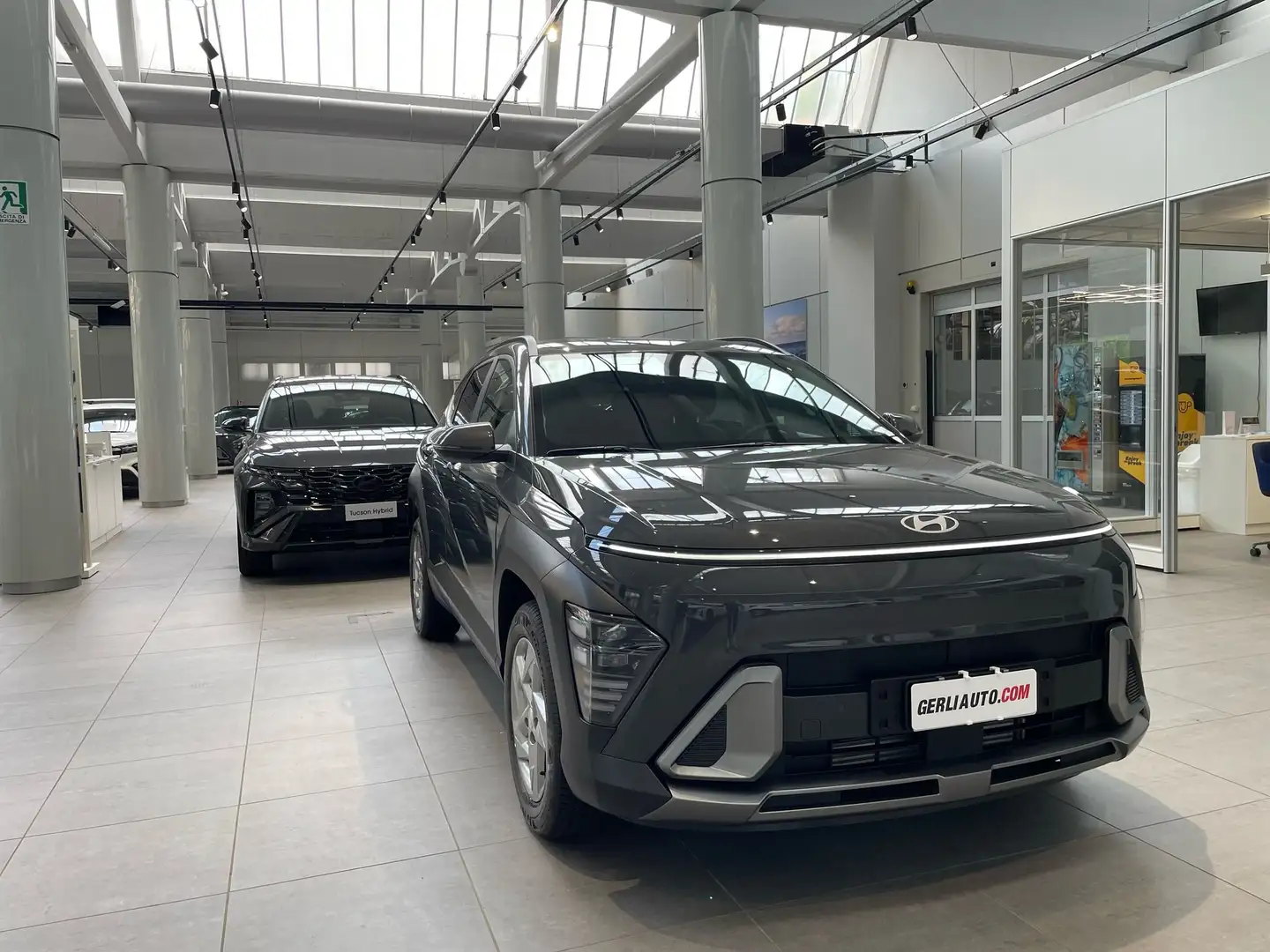 Hyundai KONA Kona 1.0 t-gdi 48V XLine Plus 2wd 100cv mt Grigio - 1