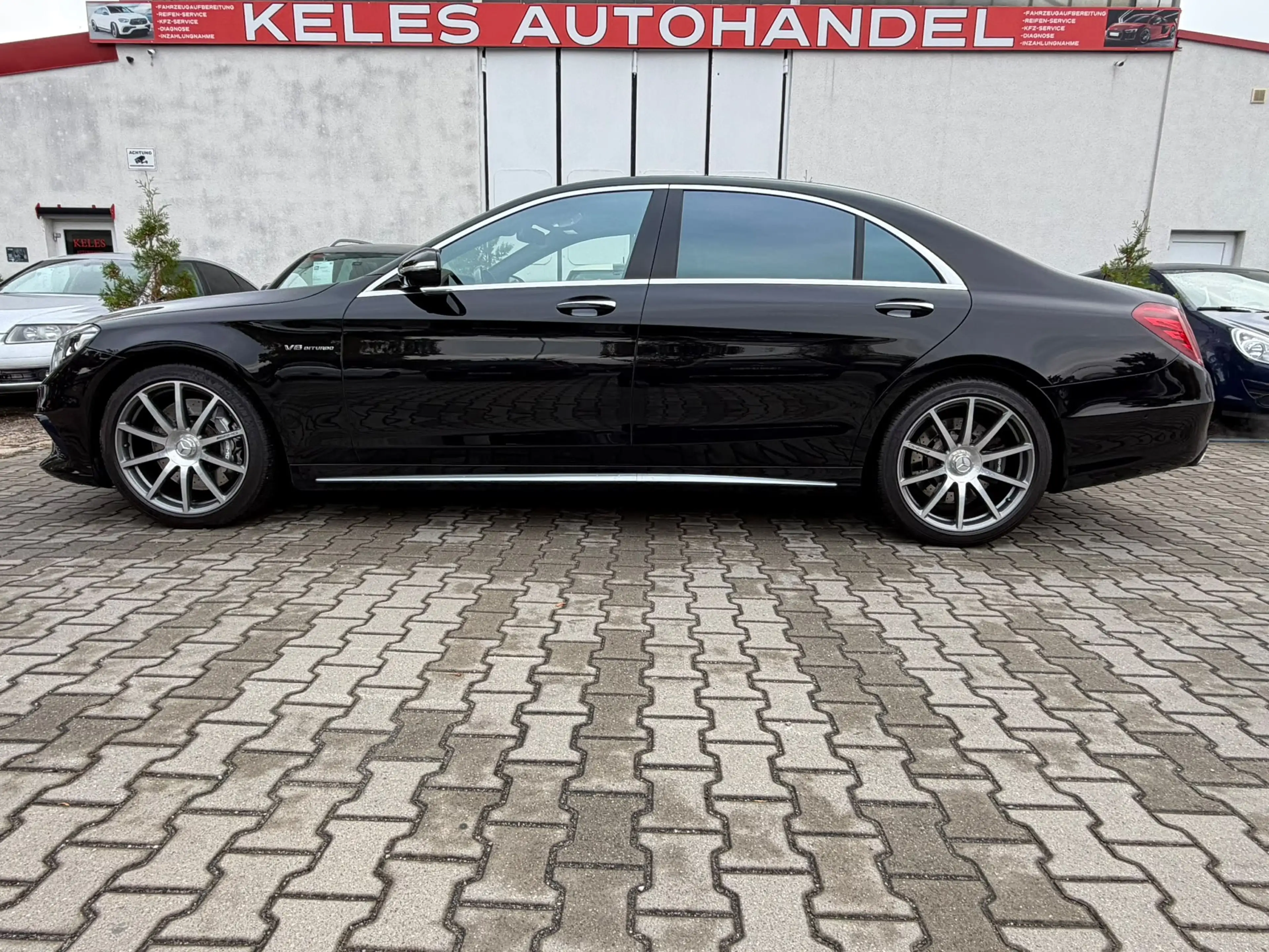 Mercedes-Benz S 63 AMG Tüv 05/28 — photo 7