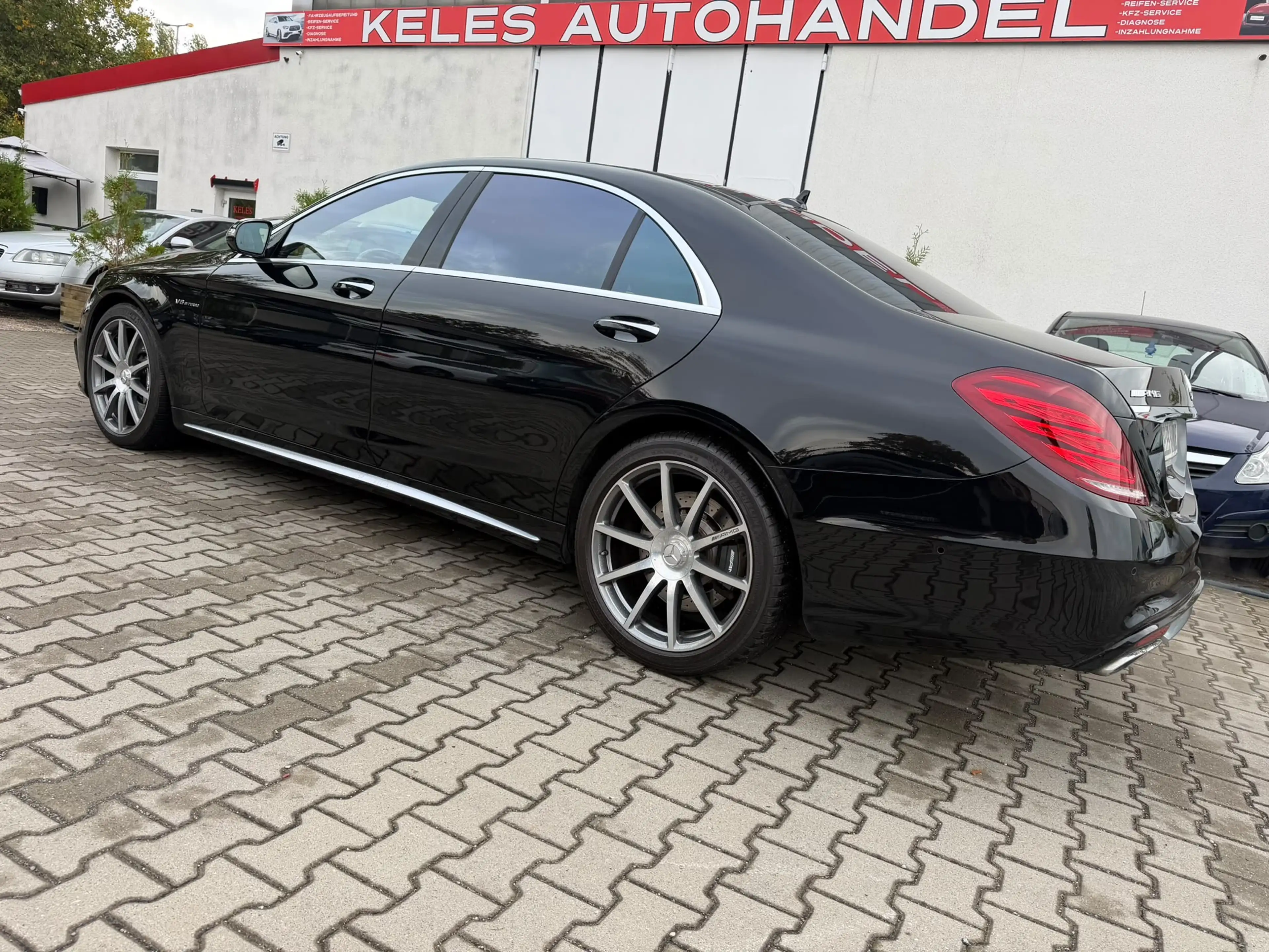 Mercedes-Benz S 63 AMG Tüv 05/28 — photo 5