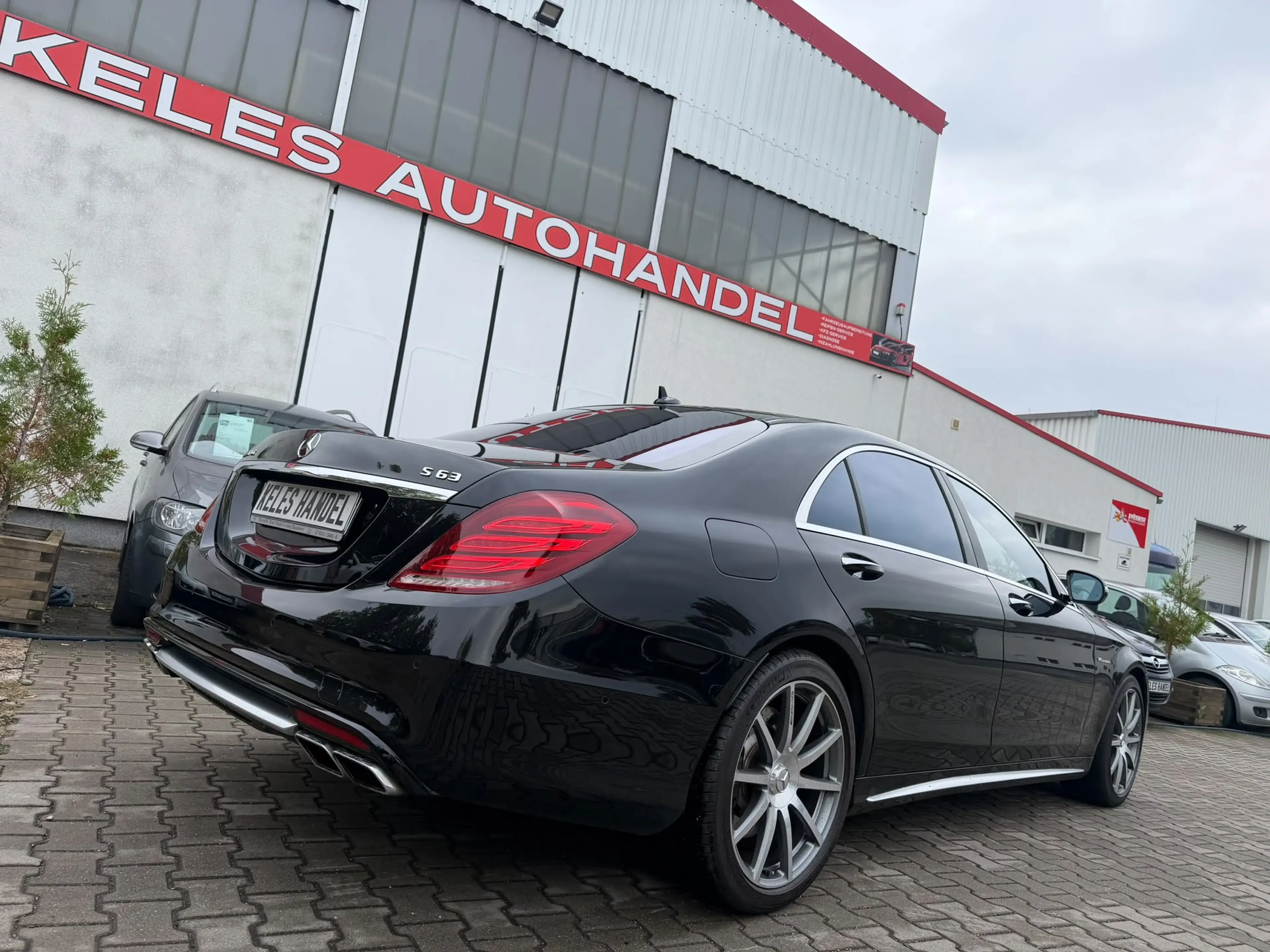 Mercedes-Benz S 63 AMG Tüv 05/28 — photo 6