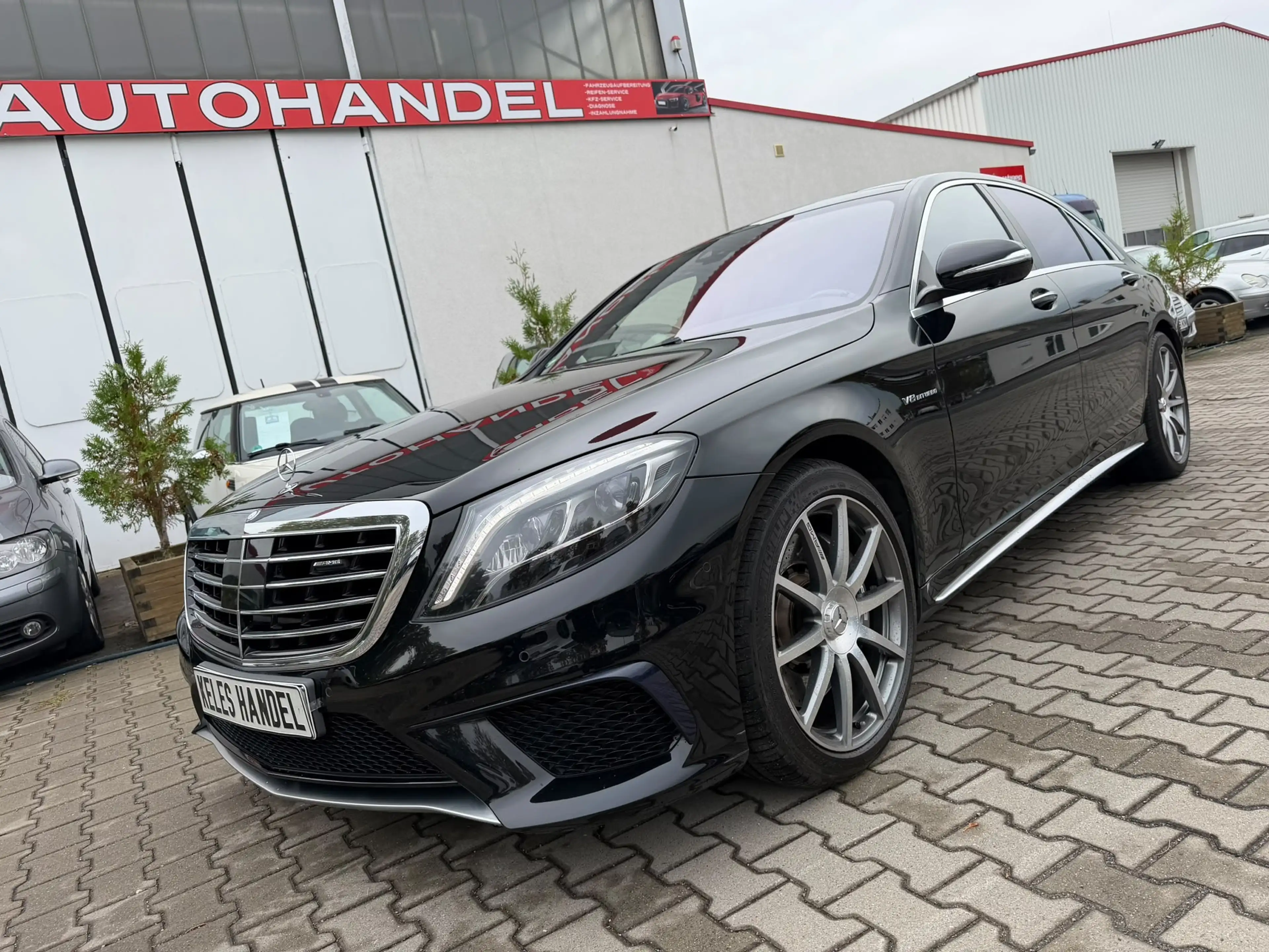 Mercedes-Benz S 63 AMG Tüv 05/28 — photo 2