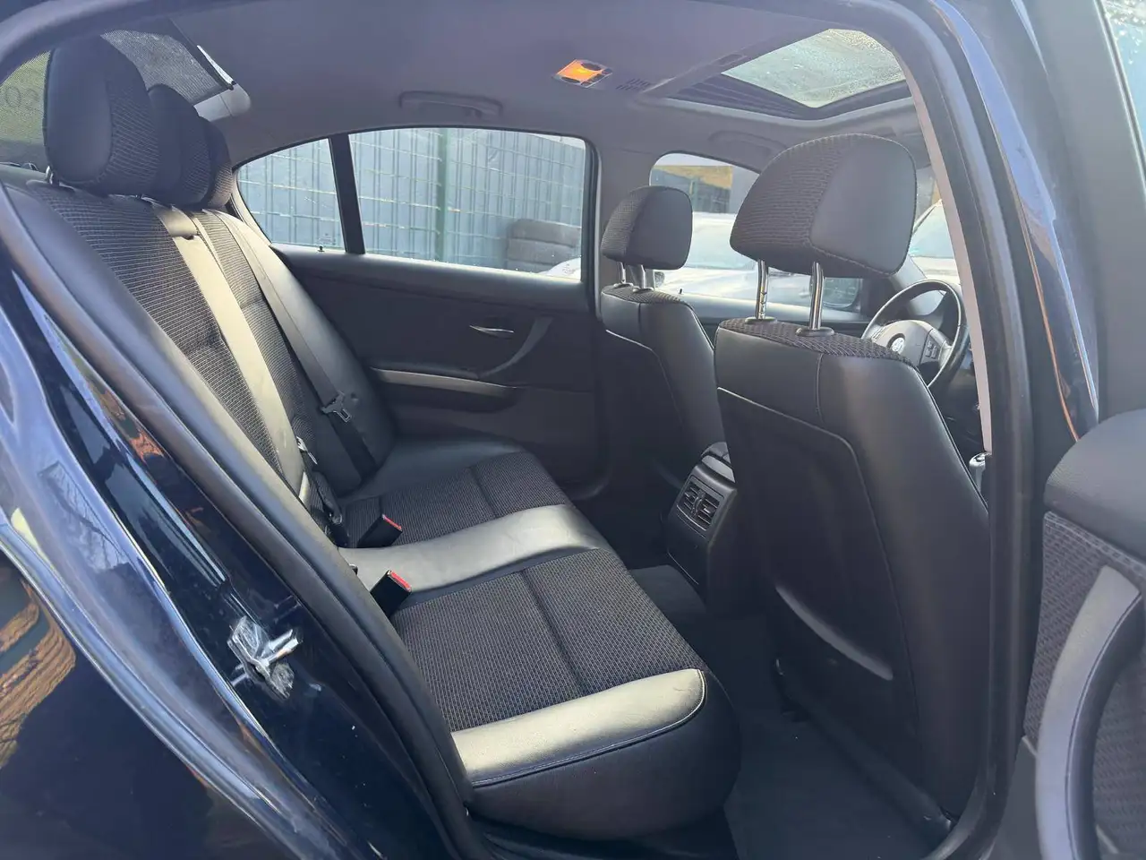 BMW 320i E90 170CH