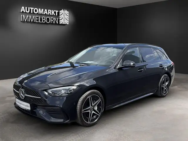 Mercedes-Benz C-Class view 4