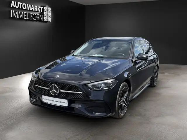 Mercedes-Benz C-Class view 3