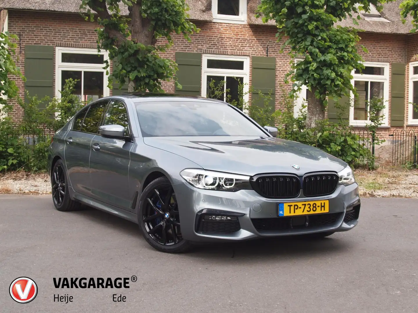 BMW 530 5-serie 530e iPerformance Executive | M-Pakket | S Grau - 1