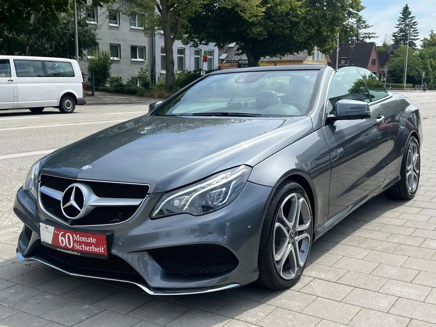 Mercedes-Benz E 350 Cabrio* 360°*AMG-Line*ILS*Sitzbel.*Airsca* - 2