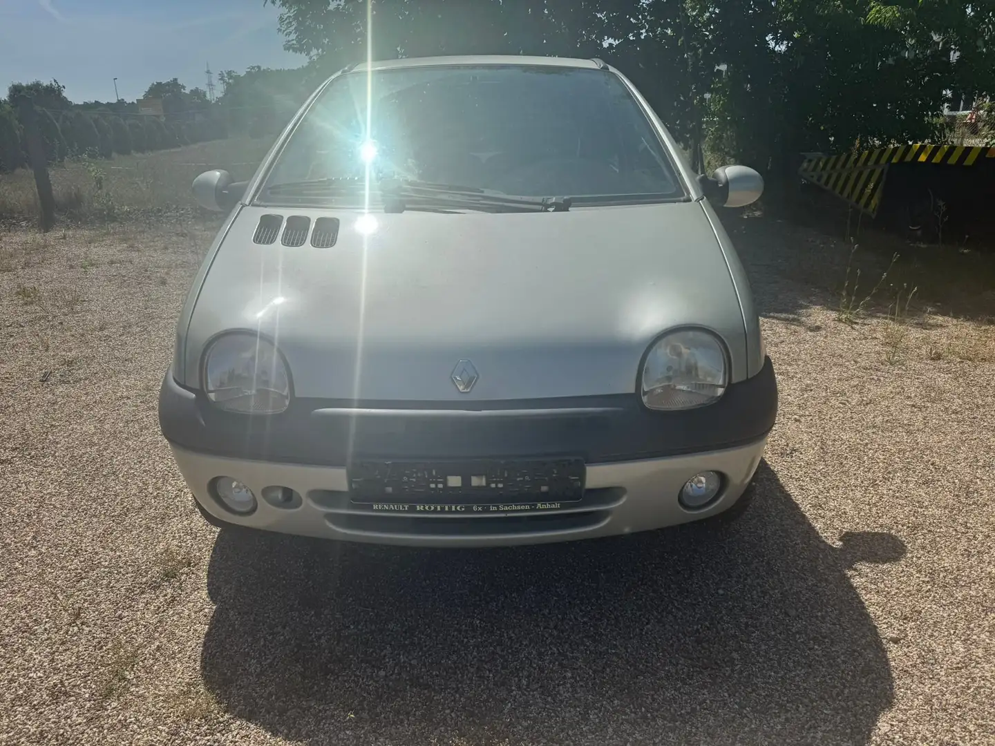 Renault Twingo 1.2 Initiale, nur 78Tkm, Leder. Grau - 2
