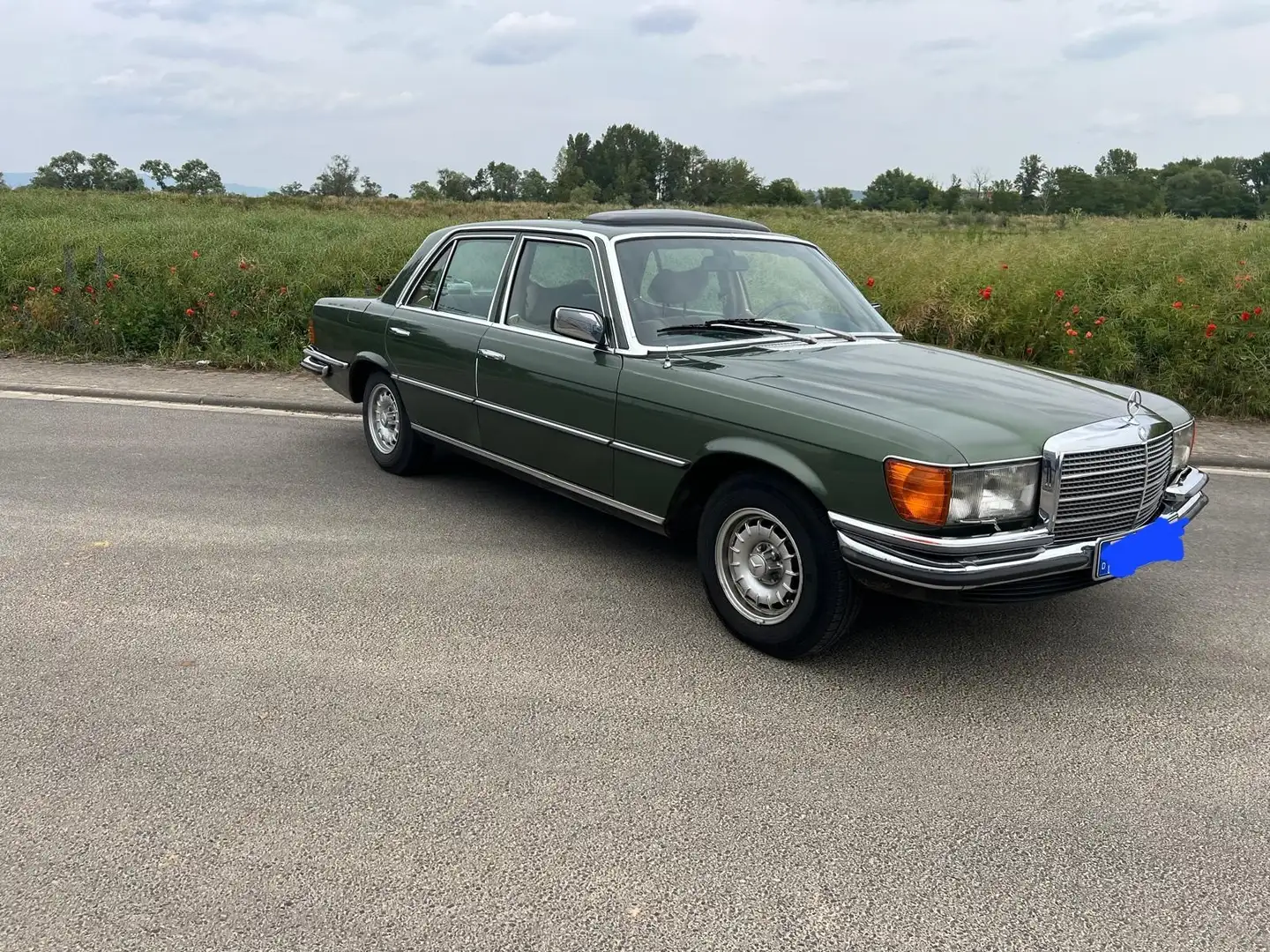 Mercedes-Benz 450 SE - 2