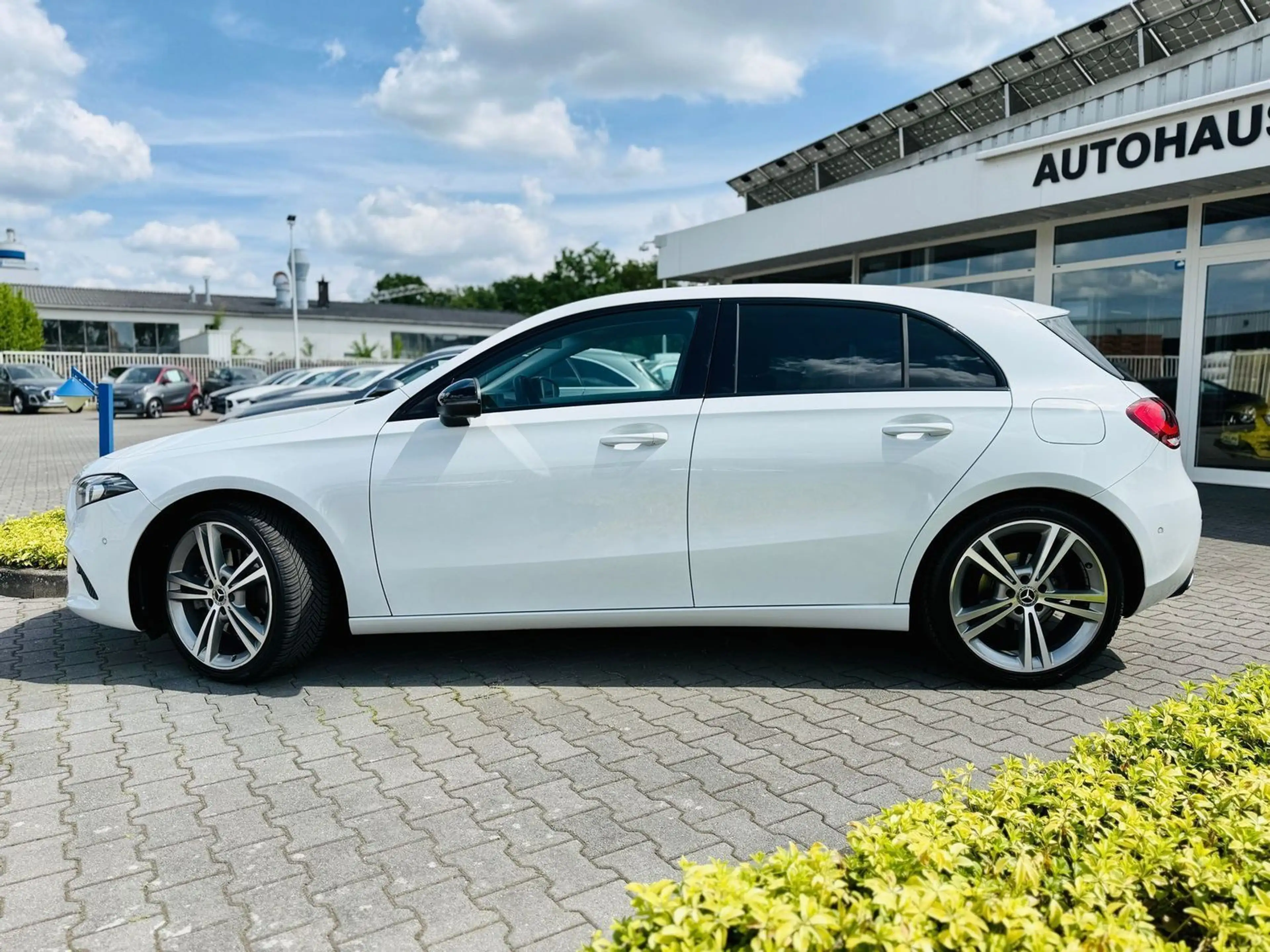 Mercedes-Benz A 220 d NIGHT PROGRESSIVE, 360°, Totw., LED, PTS, Autom, — photo 3