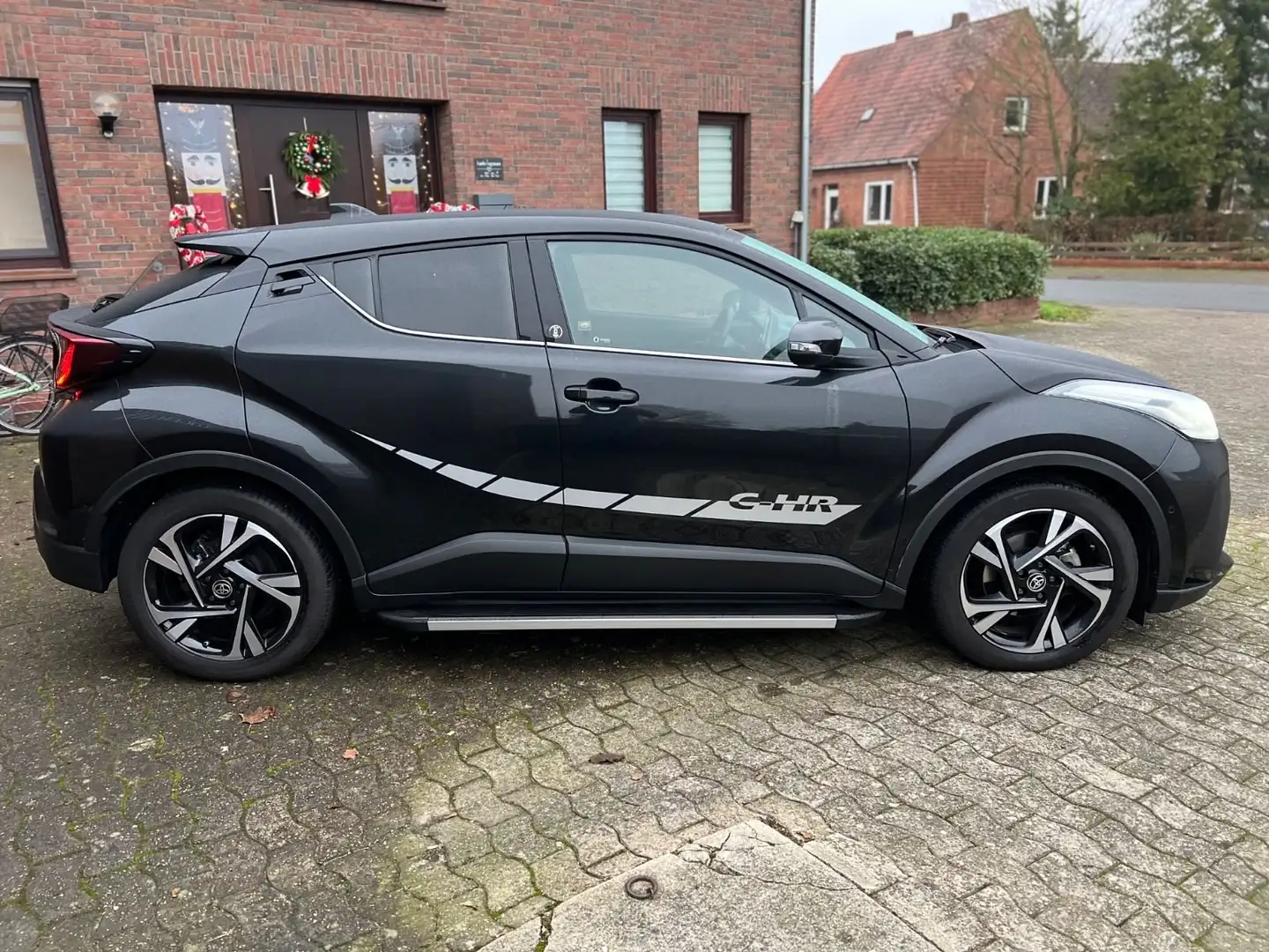 Toyota C-HR 2.0 200H Advance 5p Negro - 2