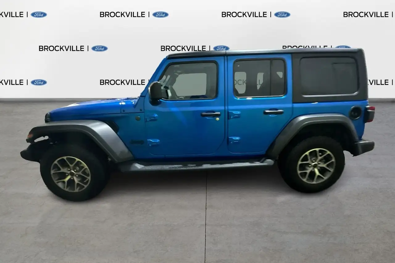 Jeep Wrangler снимка Jeep Wrangler