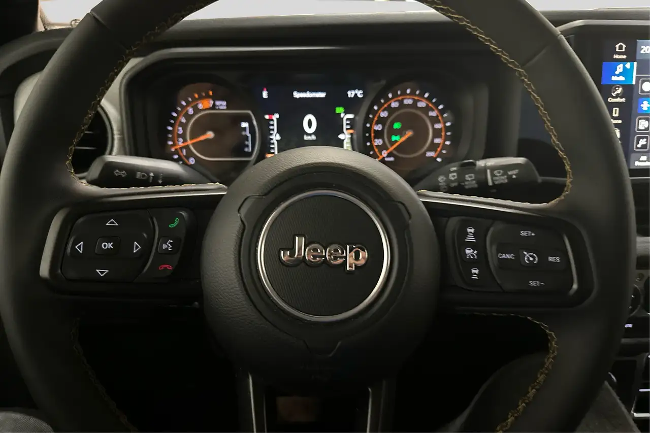 Jeep Wrangler снимка Jeep Wrangler