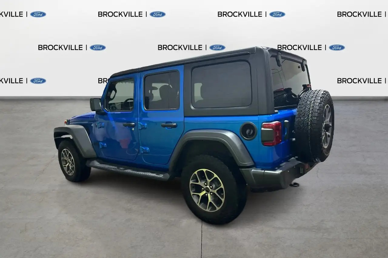 Jeep Wrangler снимка Jeep Wrangler