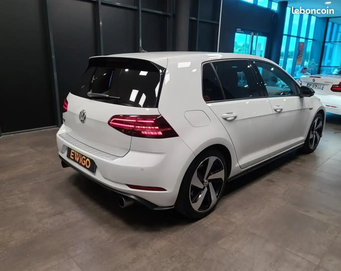 Volkswagen Golf VII 2.0 TSI 230ch BLUEMOTION TECHNOLOGY GTI PERFOR Blanc - 2