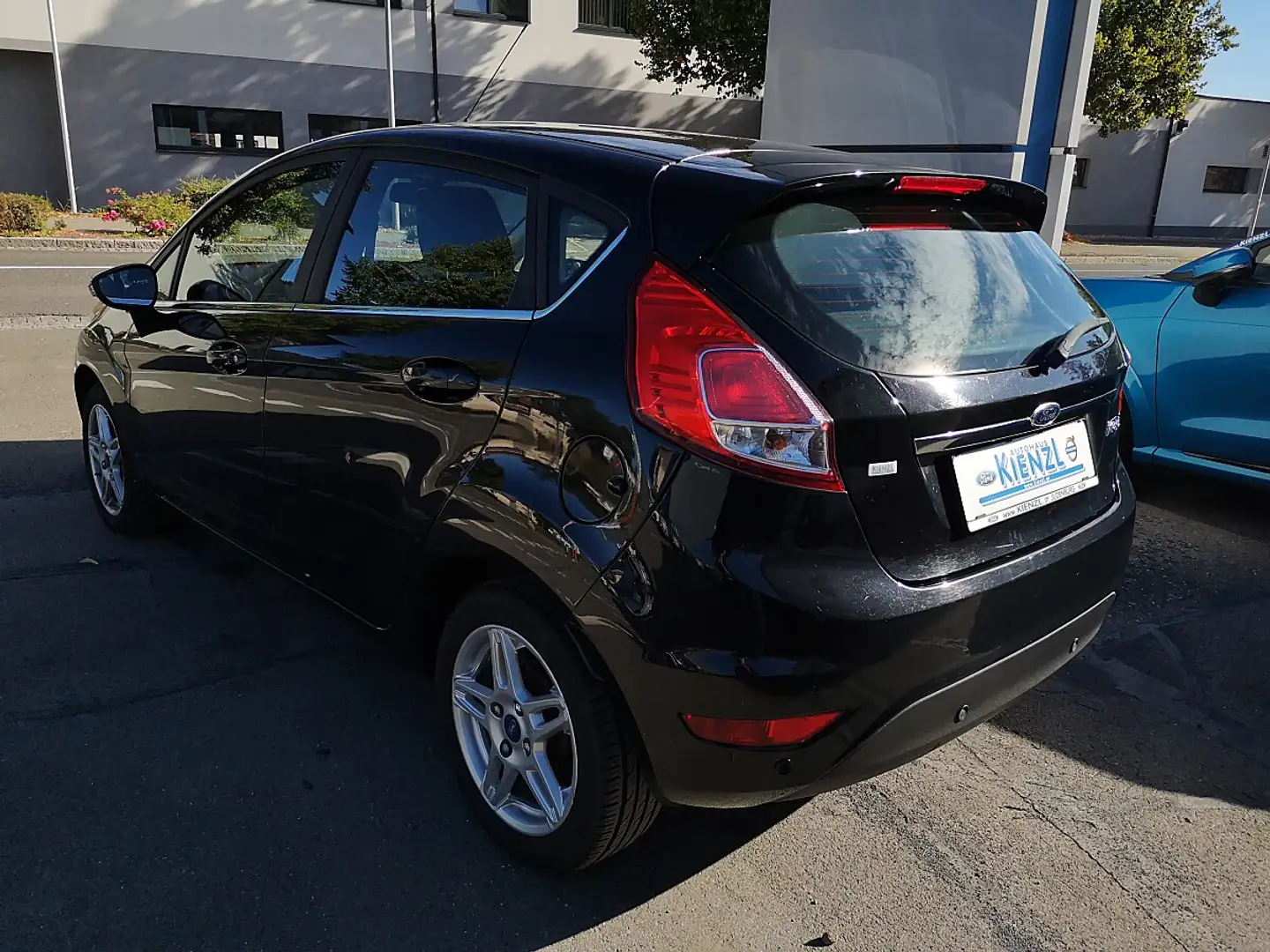 Ford Fiesta Titanium 1,0l mit Start/Stop 59KW 80PS Schwarz - 2