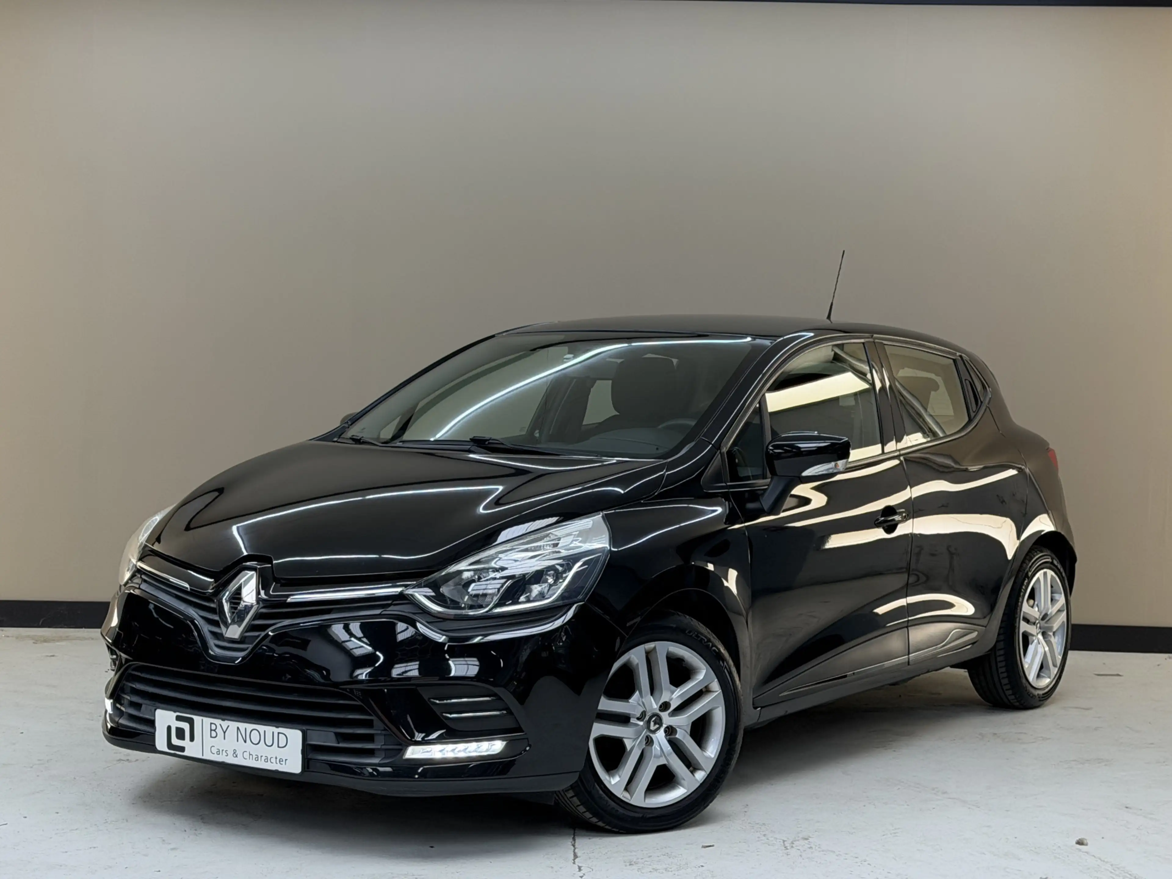 Renault Clio 0.9 TCe Zen, 90Pk, 2016, Origineel Nederlands, Nav