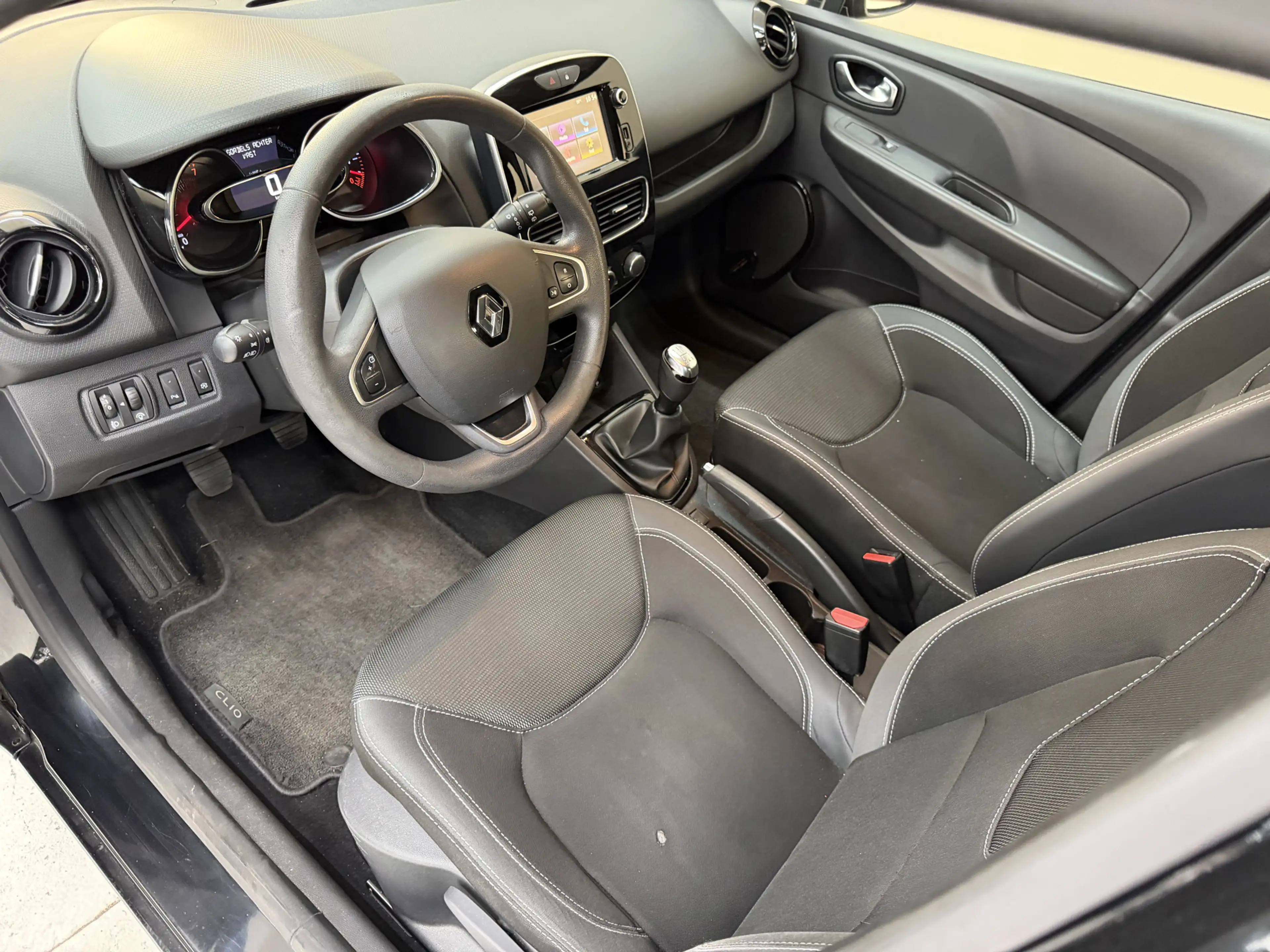 Renault Clio 0.9 TCe Zen, 90Pk, 2016, Origineel Nederlands, Nav — photo 6