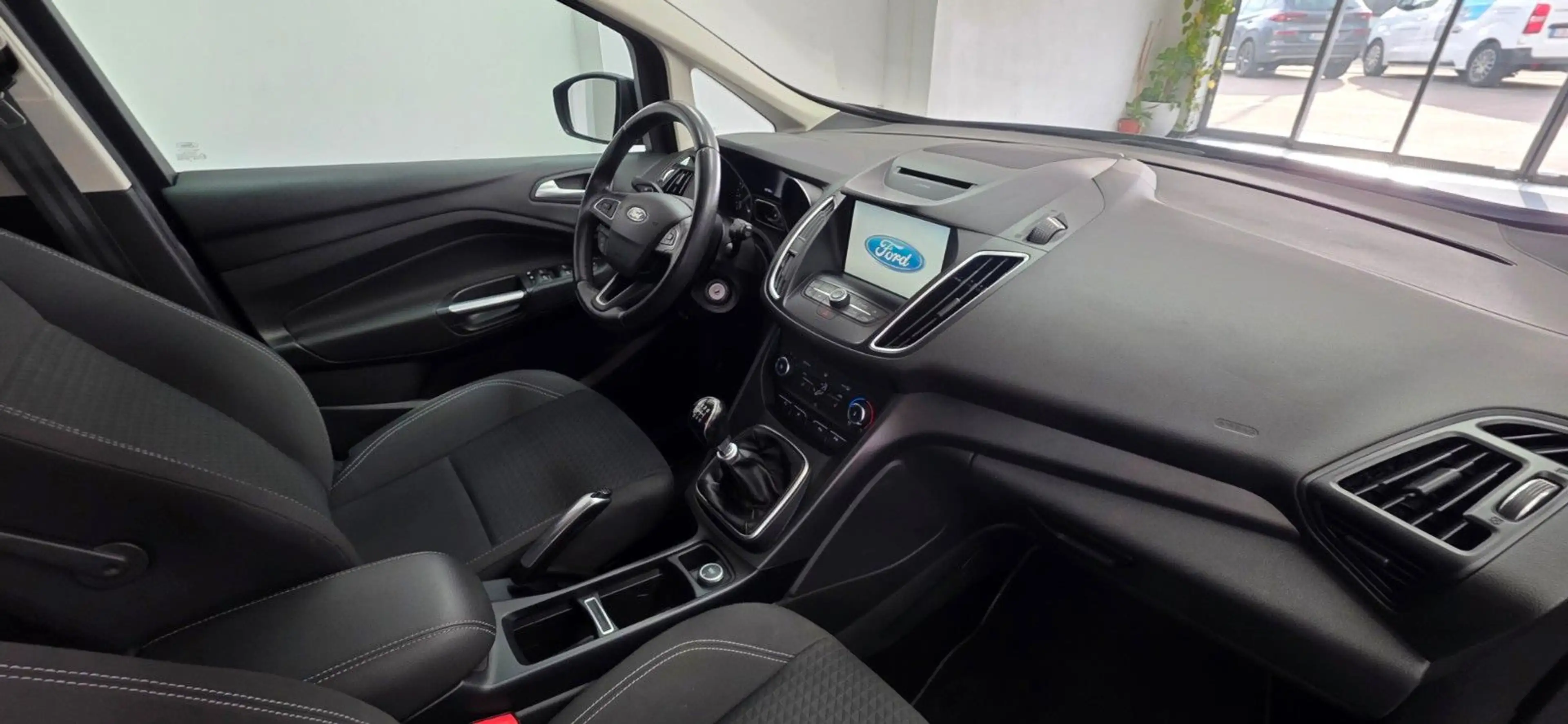 Ford Grand C-Max Business Edition 56.000 km TÜV 01/28 — photo 10