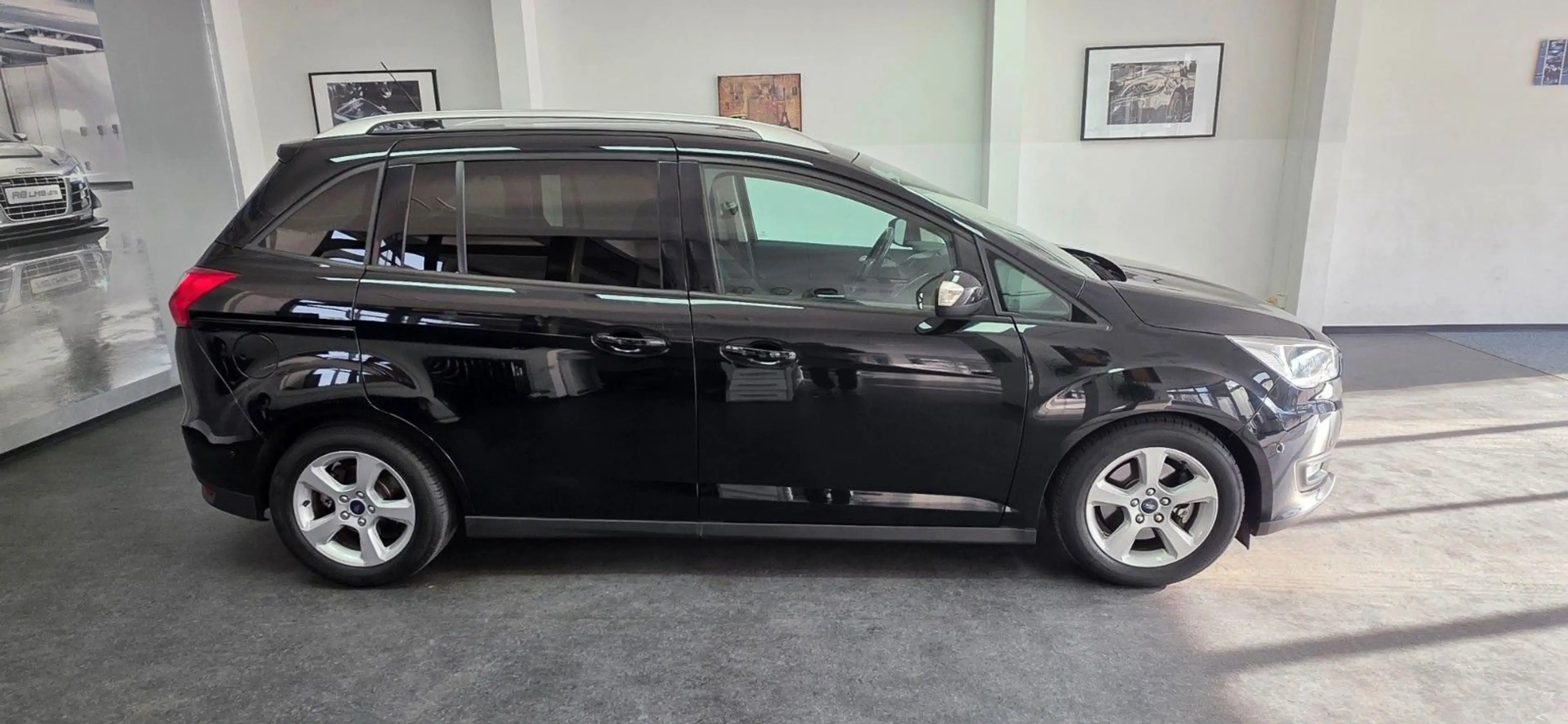 Ford Grand C-Max Business Edition 56.000 km TÜV 01/28