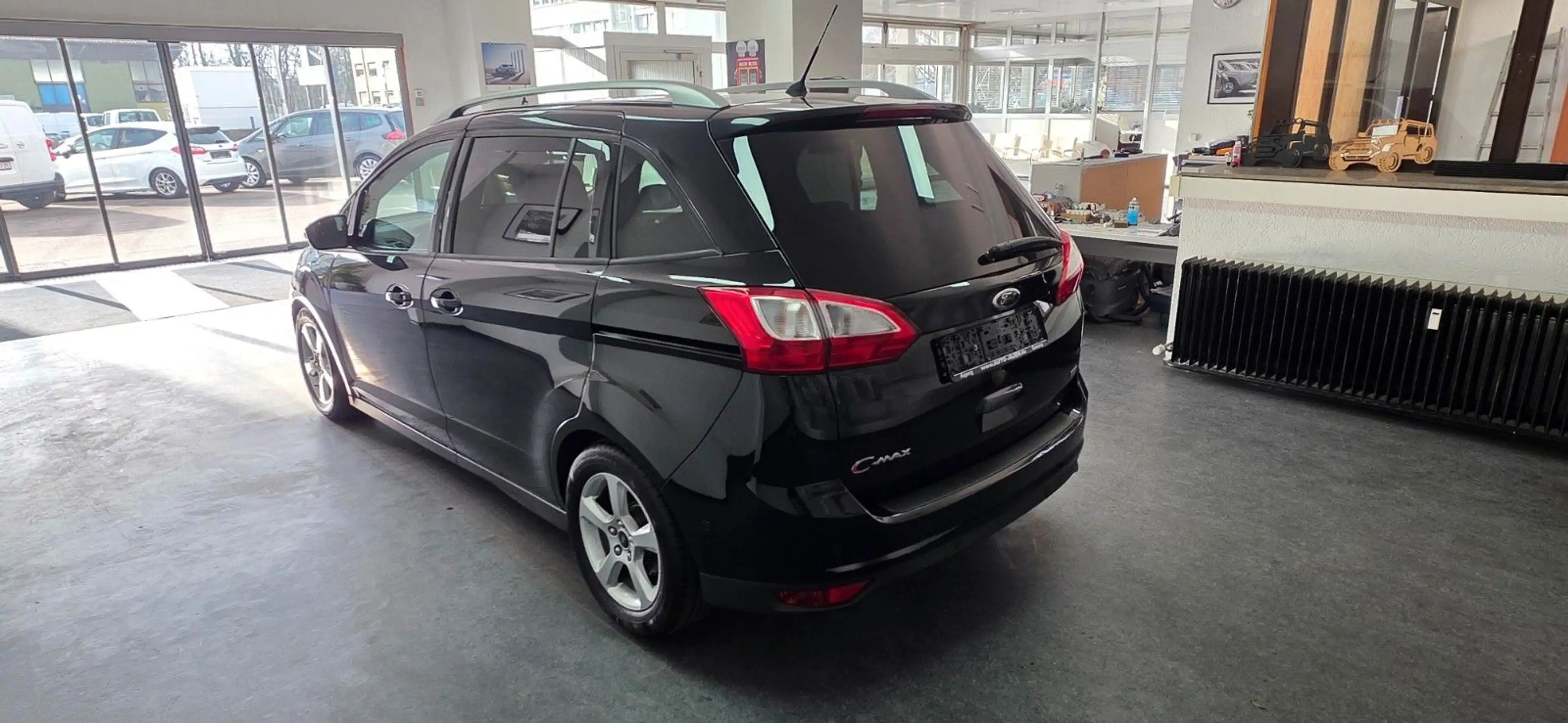 Ford Grand C-Max Business Edition 56.000 km TÜV 01/28 — photo 6
