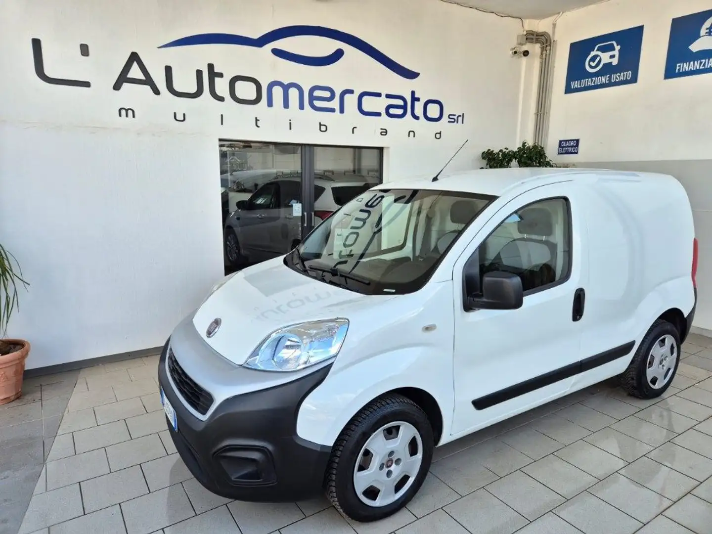 Fiat Fiorino 1.3 MJT 95CV Cargo SX Bianco - 1