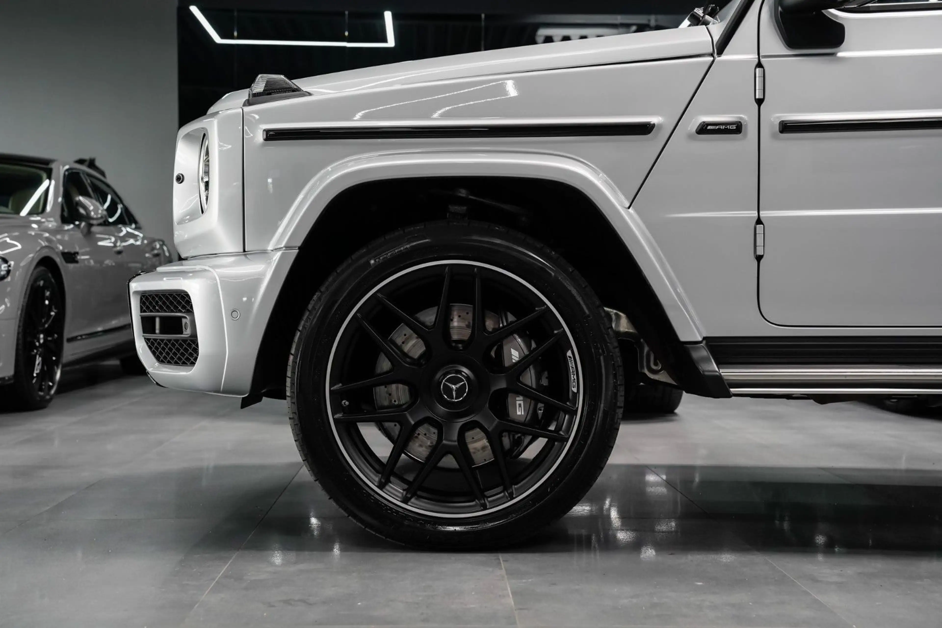 Mercedes-Benz G 63 AMG Superior-Night Paket-StandHzg-AHK — photo 6