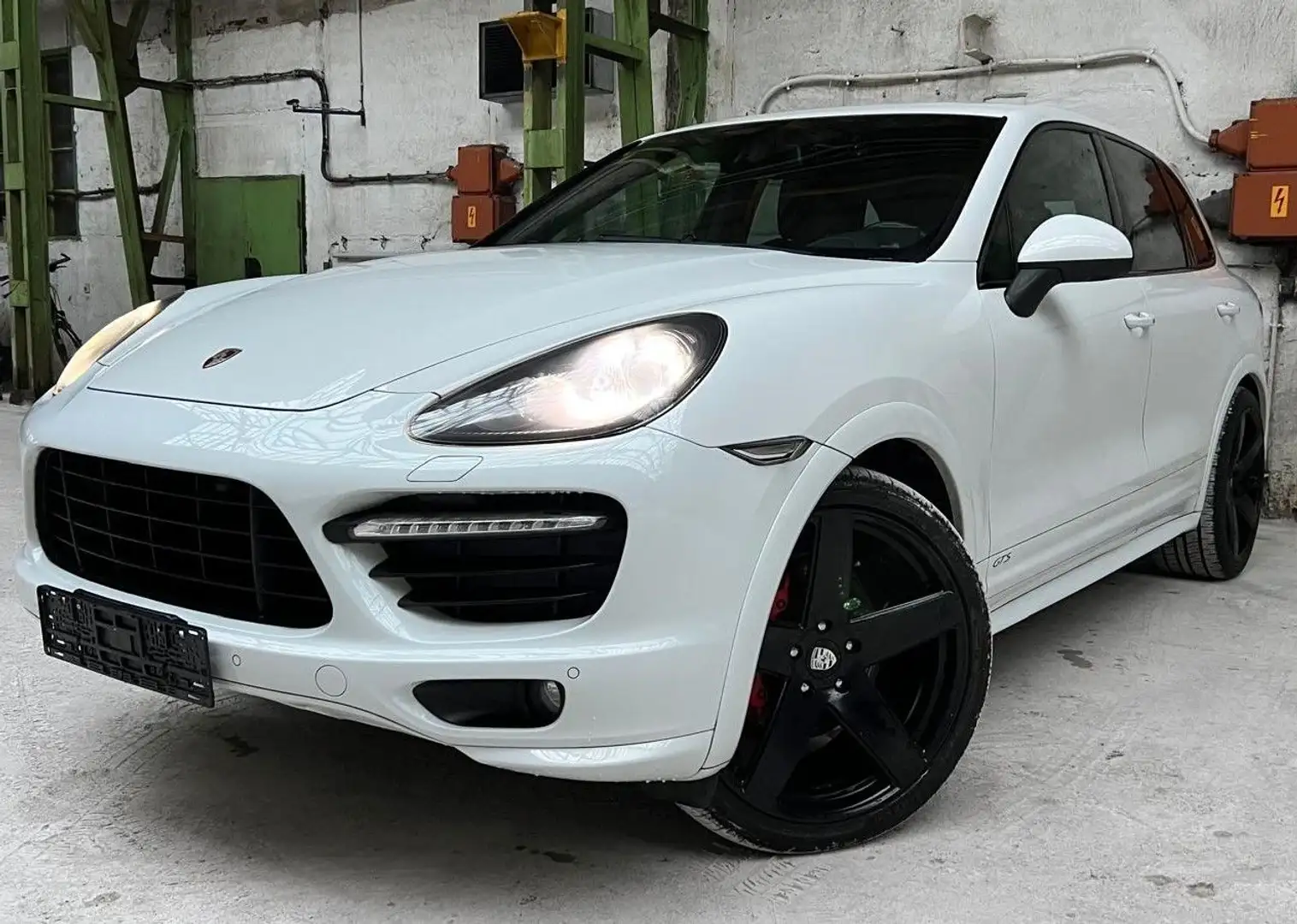 Porsche Cayenne GTS 4/S CHRONO LUFTF.SPORT-PAKET TOP 22Z Weiß - 1
