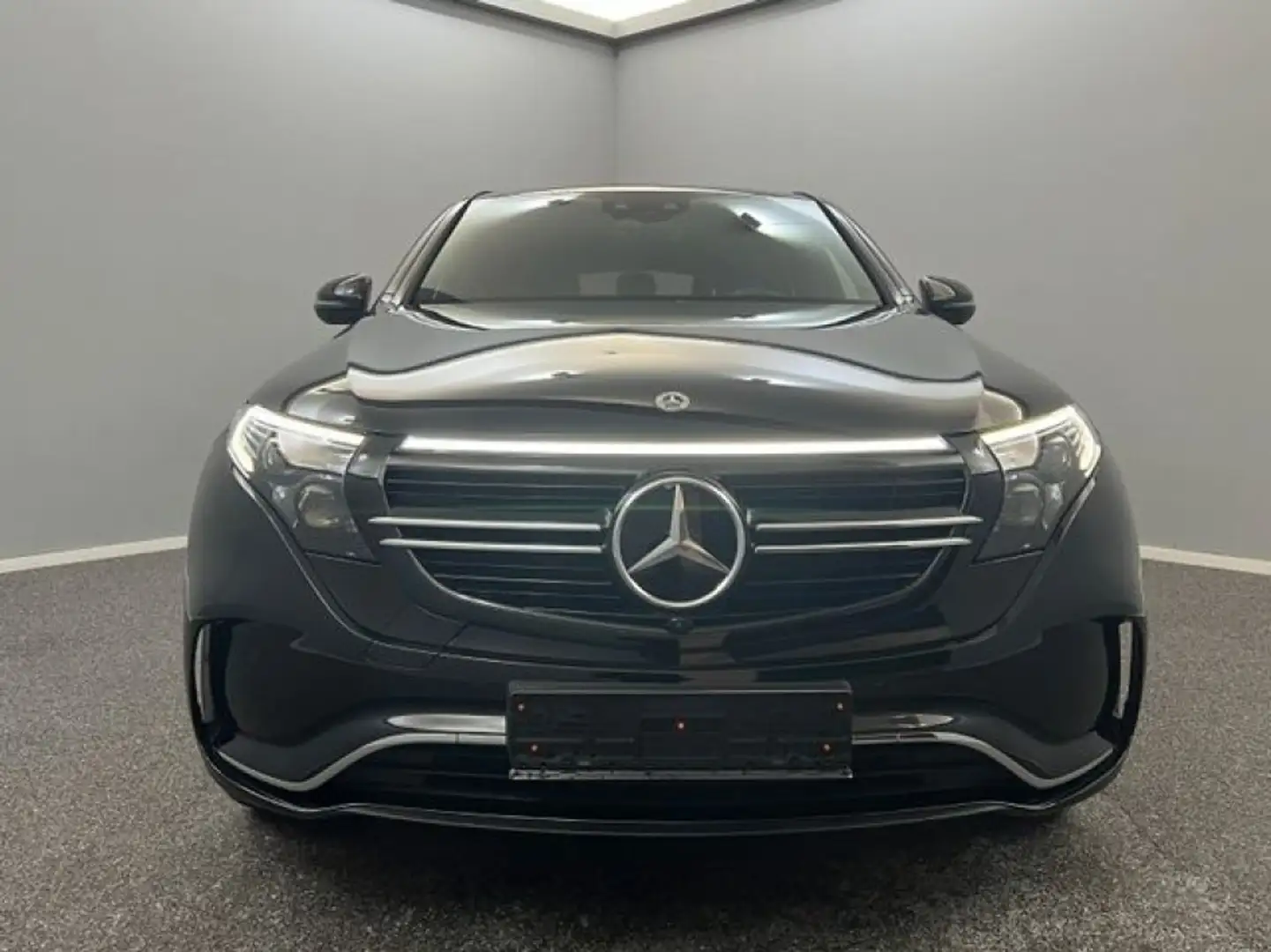 Mercedes-Benz EQC 400 4MATIC Noir - 2