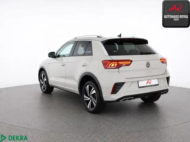 Volkswagen T-Roc view 2