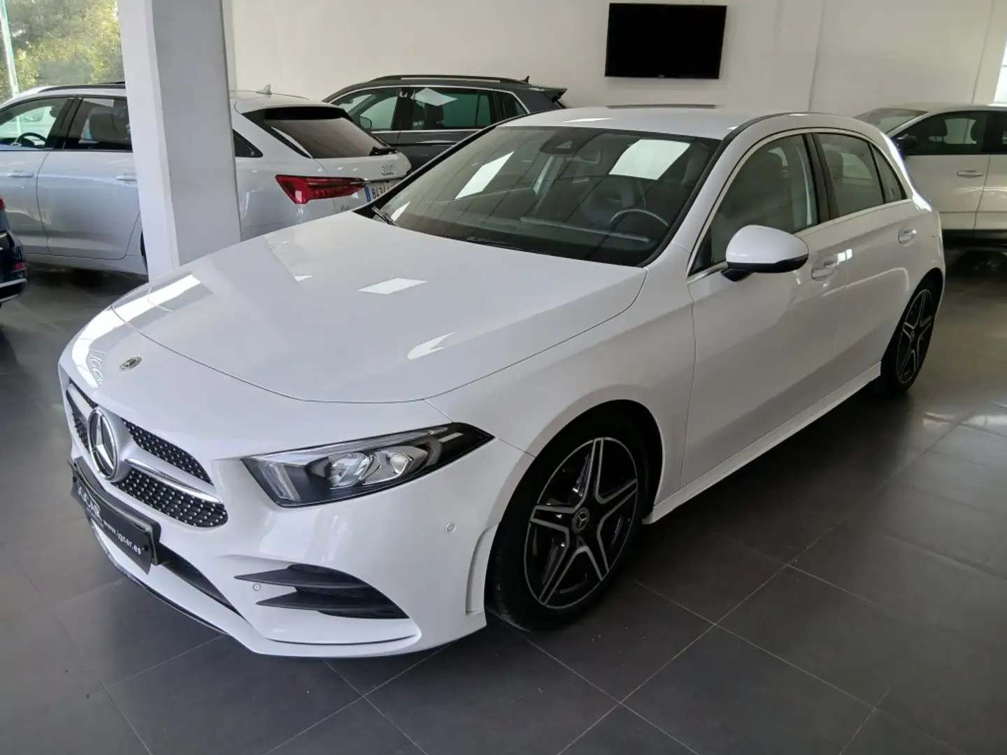 Mercedes-Benz A 200 200d 4Matic 8G-DCT Blanco - 1