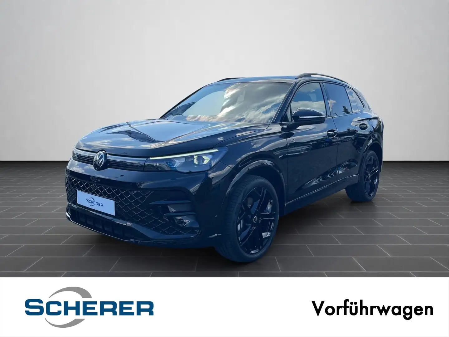 Volkswagen Tiguan 2.0 TDI *R-Line* DSG AHK 4MOTION RFK App- Schwarz - 1