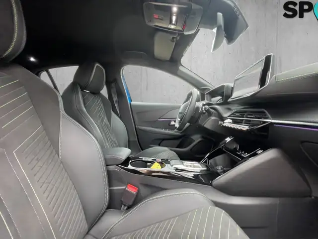 Peugeot 208 view 13