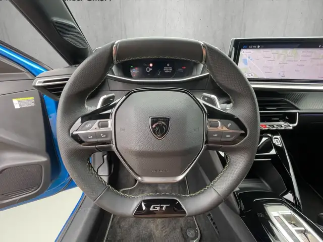 Peugeot 208 view 10