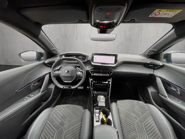 Peugeot 208 view 12