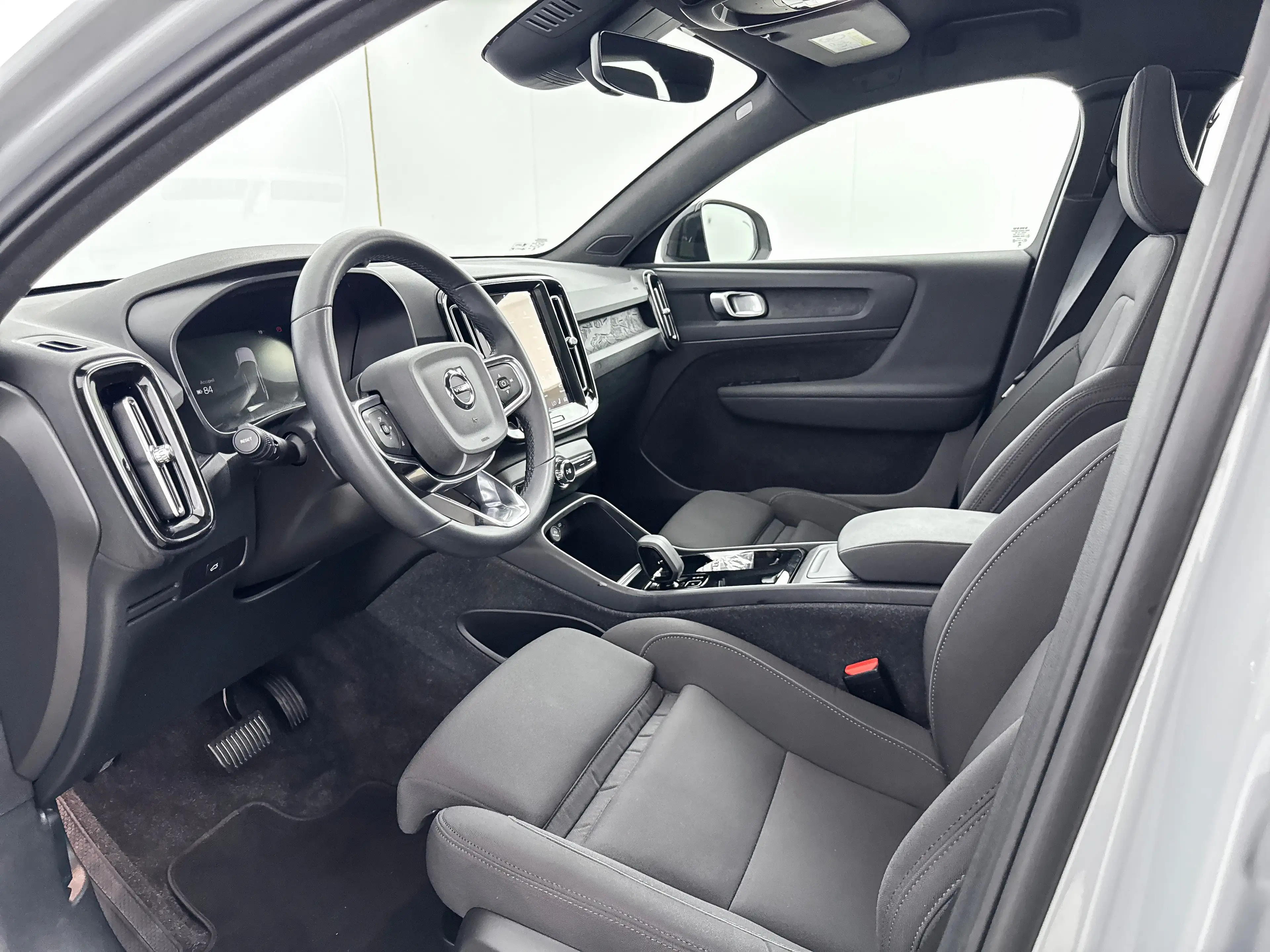 Volvo C40 Single Motor Extended Range Plus 82 kWh | 19" Alls — photo 10