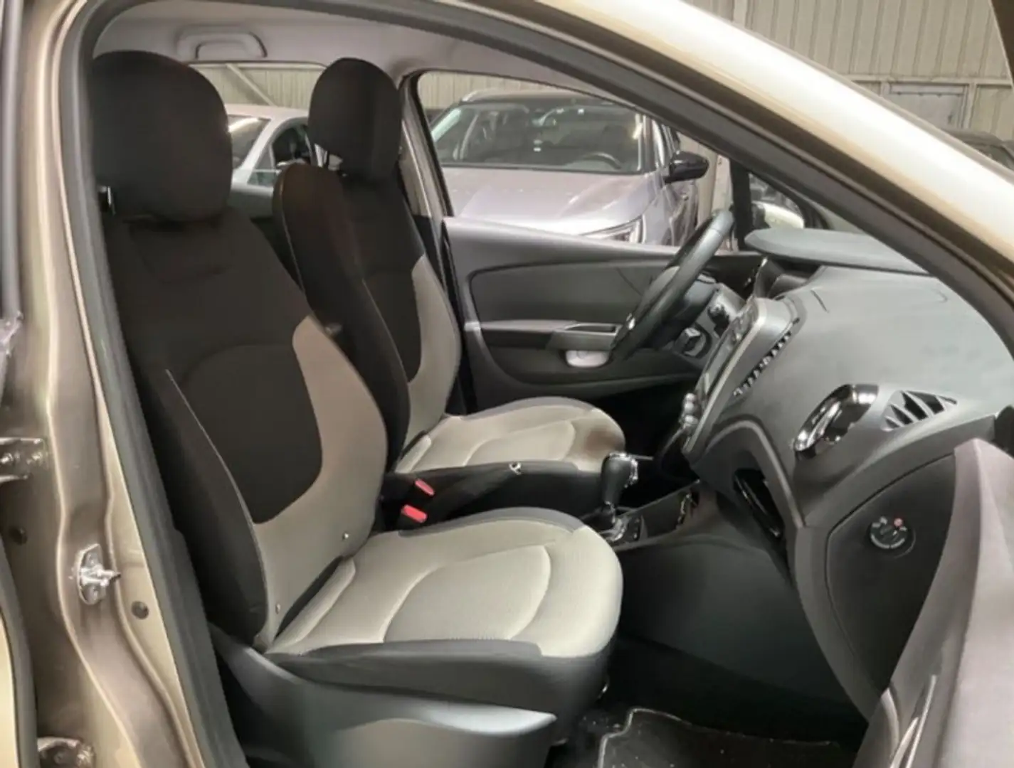 Renault Captur 1.2 TCE 120CH ZEN EDC Beige - 2