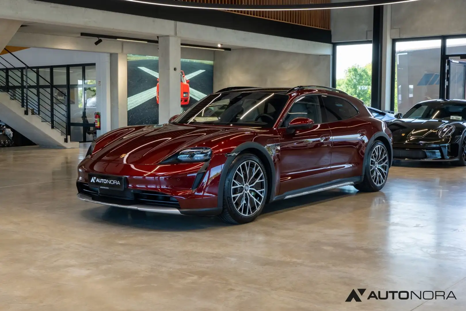 Porsche Taycan 4 Cross Turismo Wärmepumpe Pano PDLS+ Rot - 1