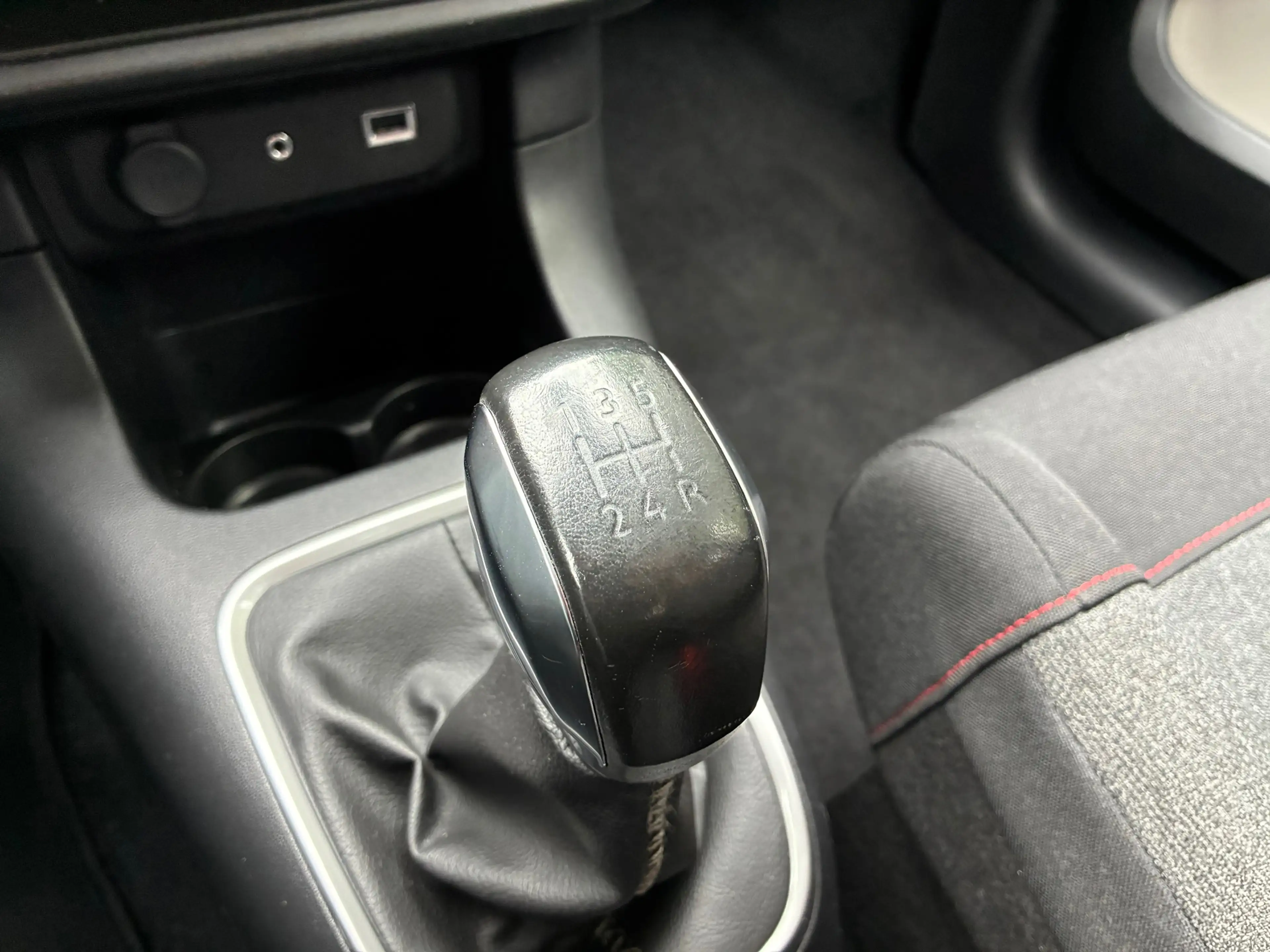 Citroen C3 1.2 PureTech S&S Shine | Camera + Cruise + Navi Nu — photo 21