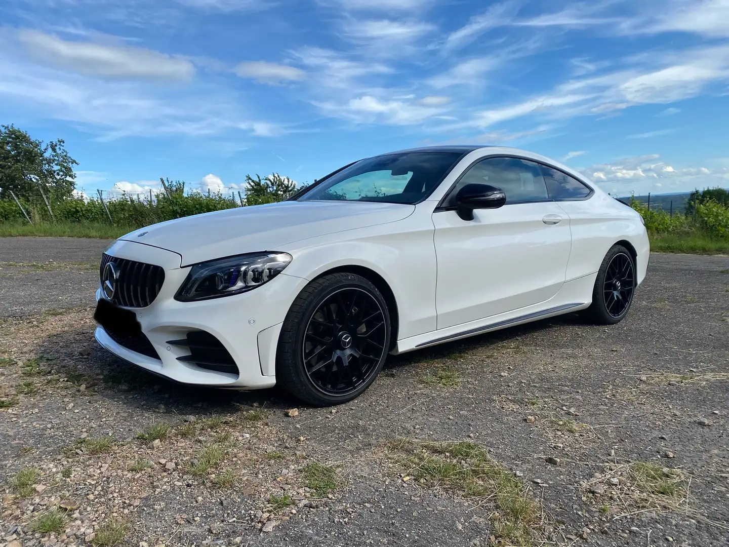 Mercedes-Benz C 300 Coupe 9G-TRONIC AMG Line - 1