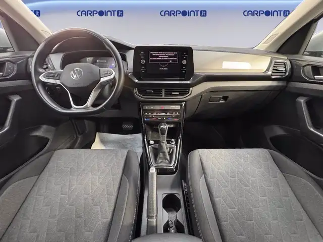Volkswagen T-Cross view 11