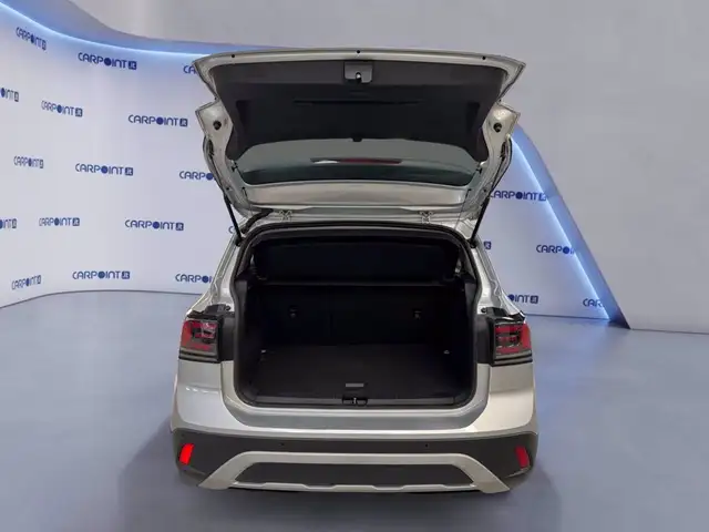 Volkswagen T-Cross view 18