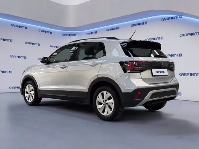 Volkswagen T-Cross view 4