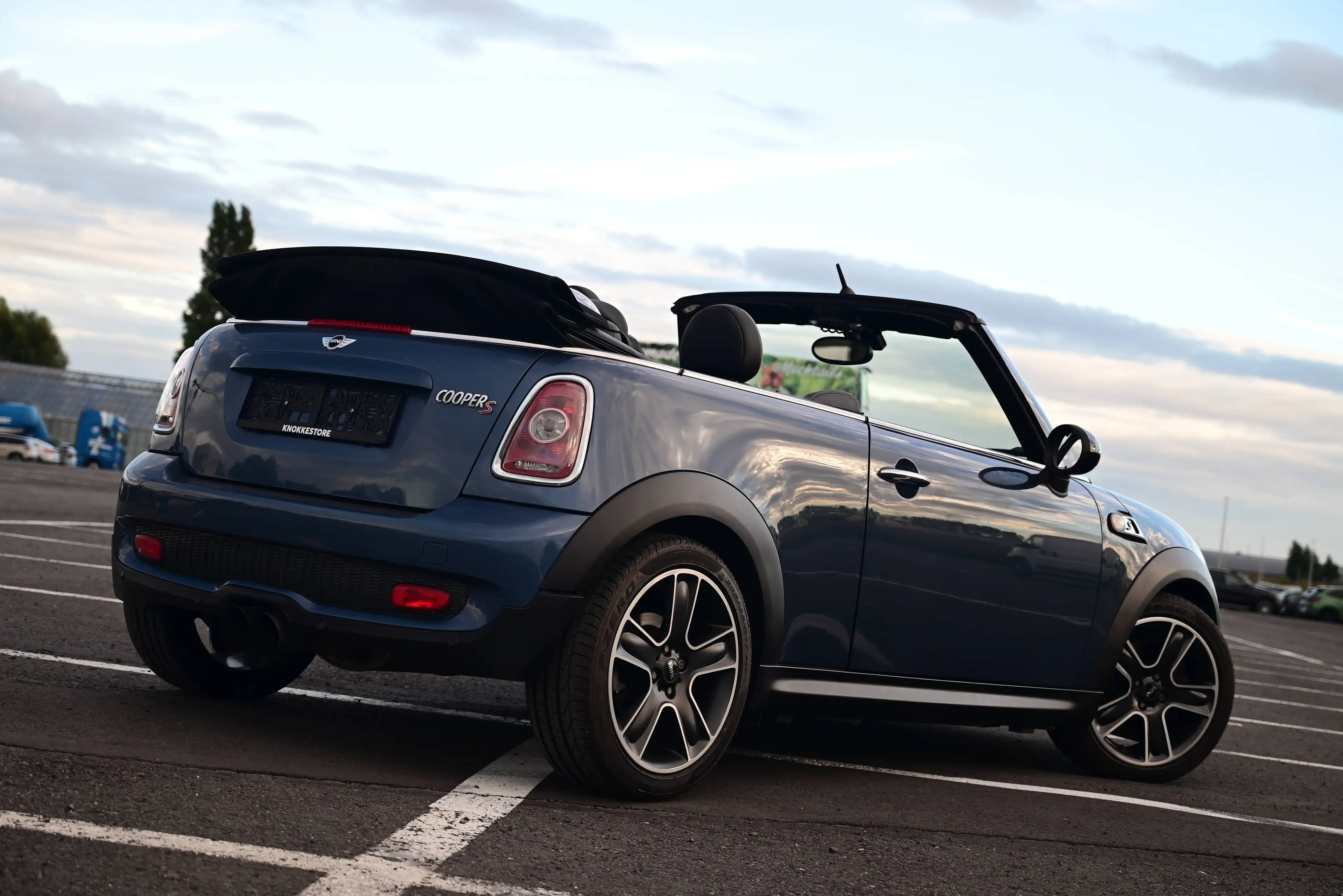 MINI Cooper S Cabrio AUT / R57 / HORIZON BULE/ LOUNGE LEATHER / NAVI / PDC / FULL — photo 2