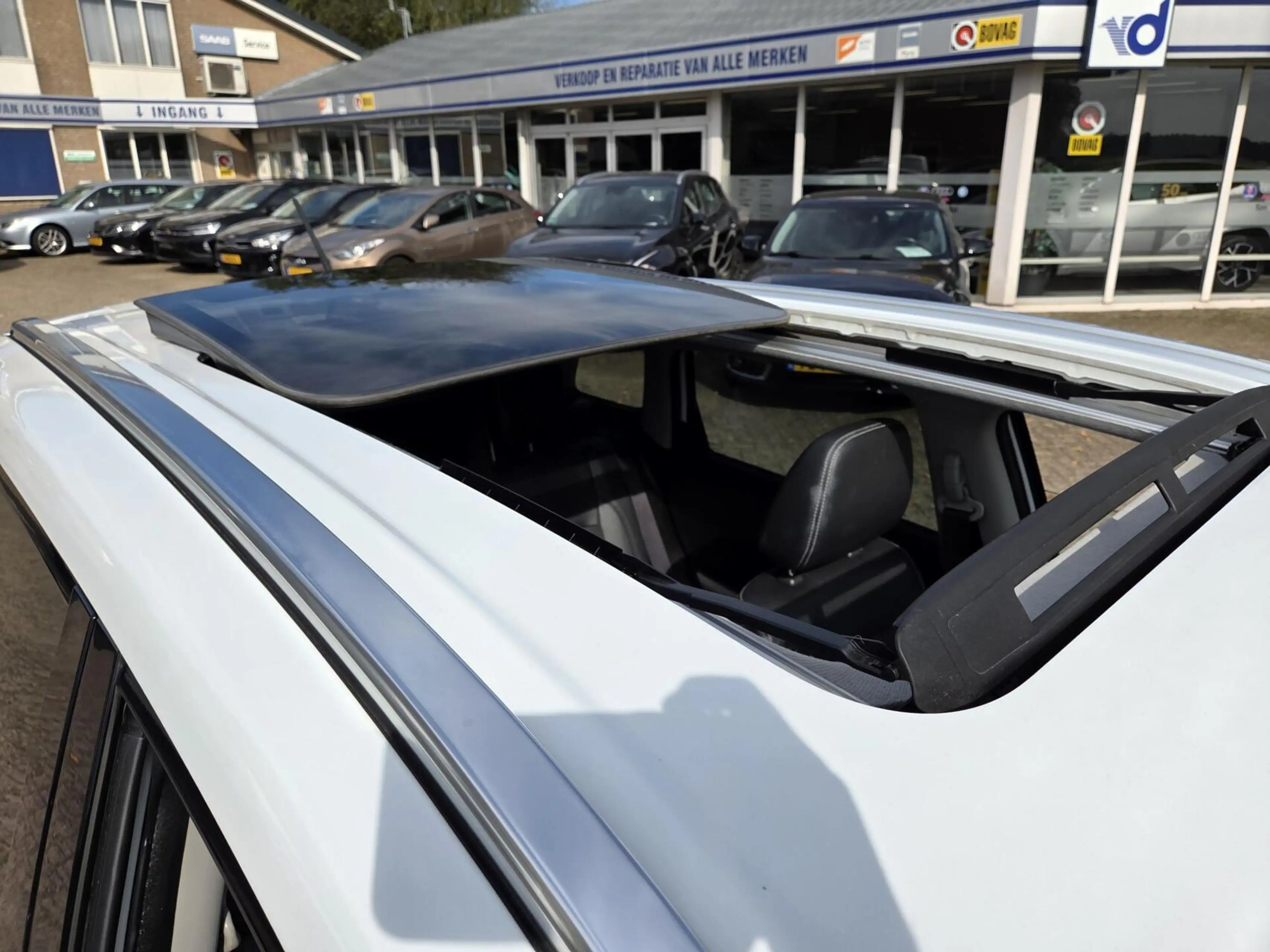 Suzuki Vitara 1.6 High Executive Automaat | Parelmoer / Panorama — photo 28