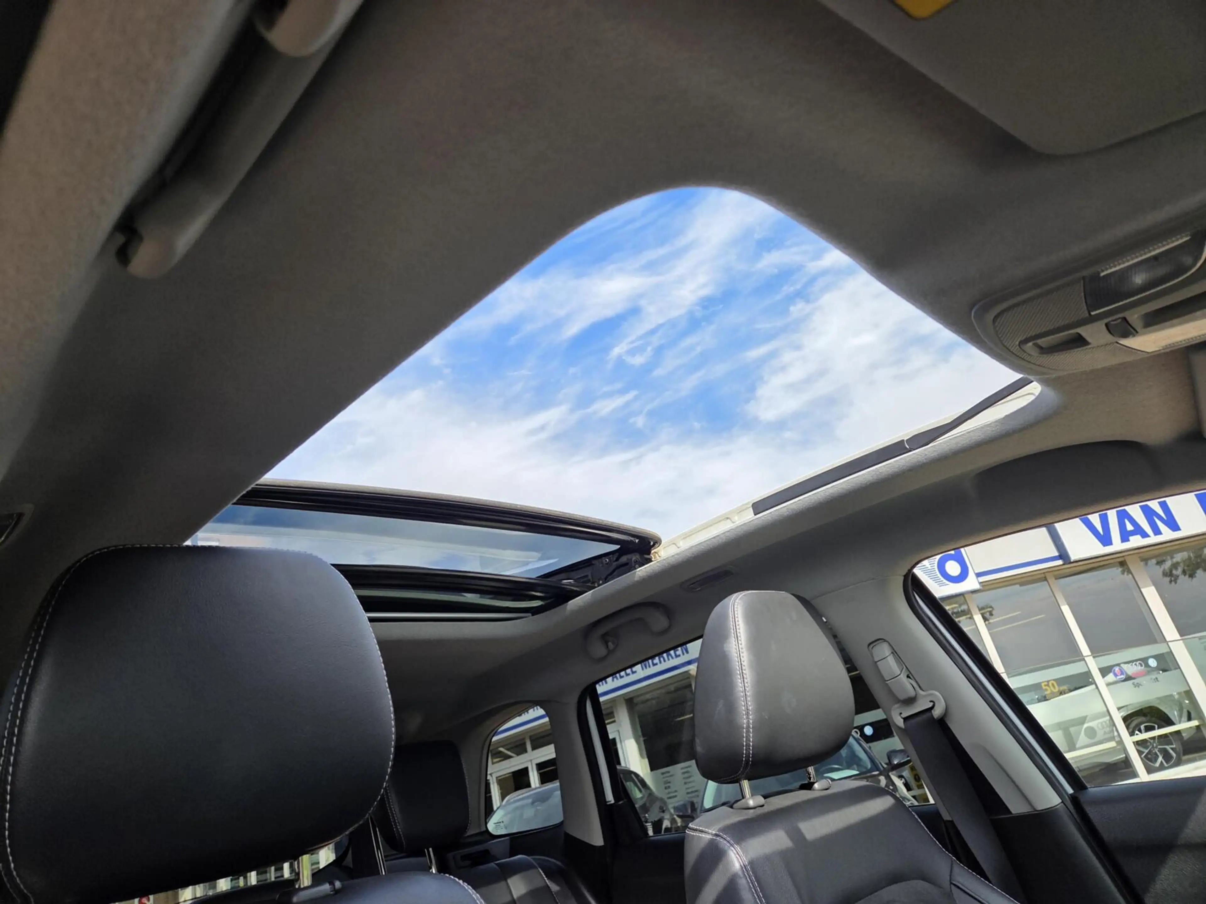 Suzuki Vitara 1.6 High Executive Automaat | Parelmoer / Panorama — photo 18