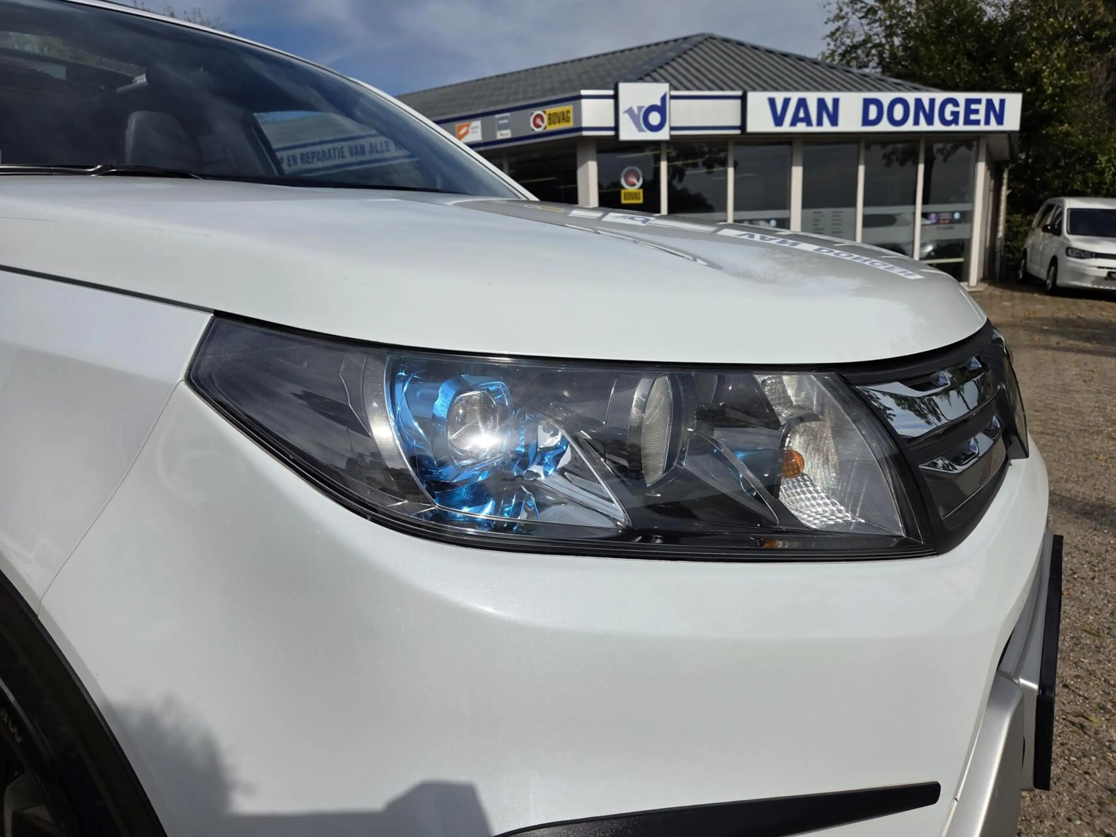 Suzuki Vitara 1.6 High Executive Automaat | Parelmoer / Panorama — photo 22
