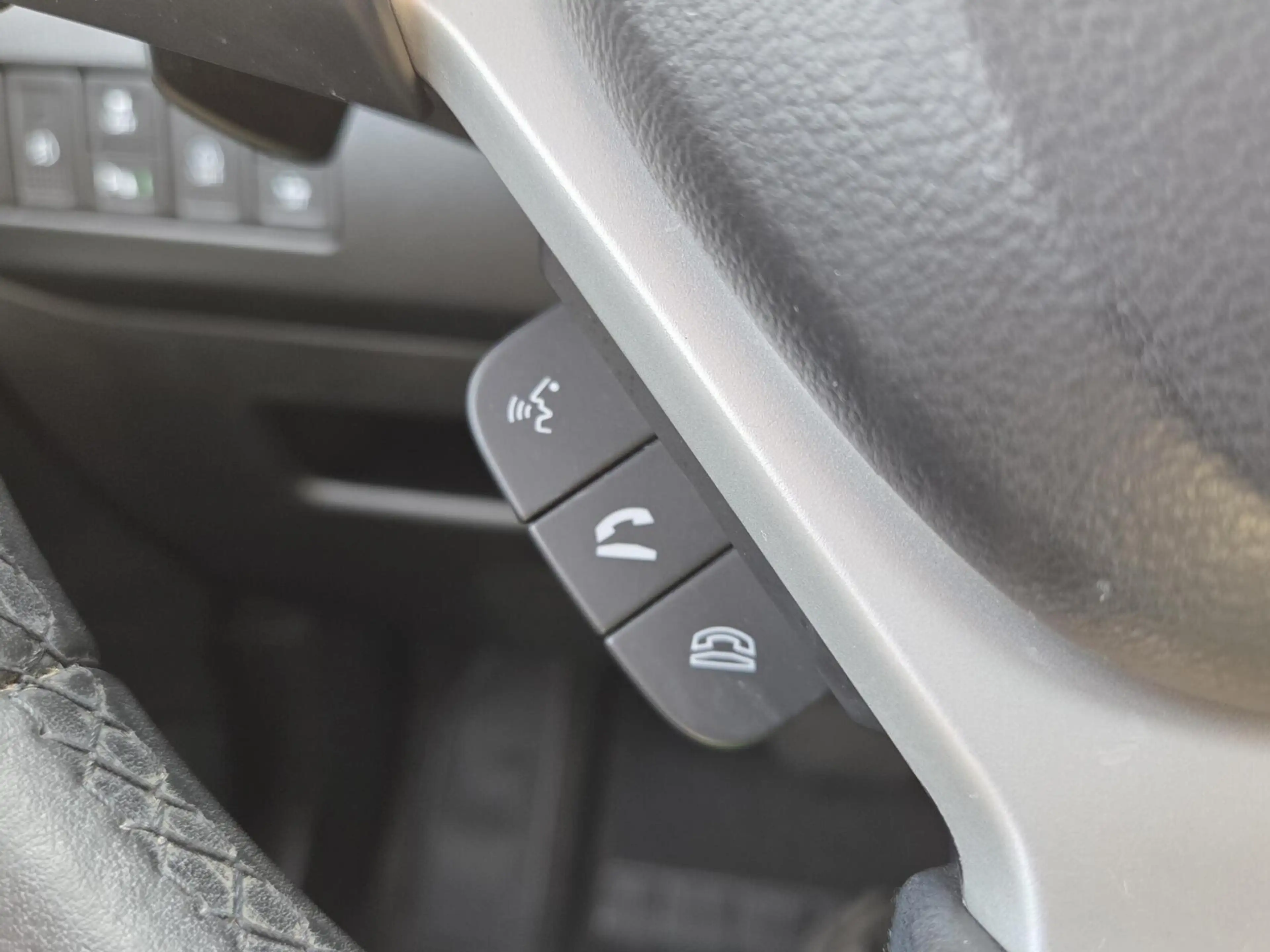 Suzuki Vitara 1.6 High Executive Automaat | Parelmoer / Panorama — photo 35
