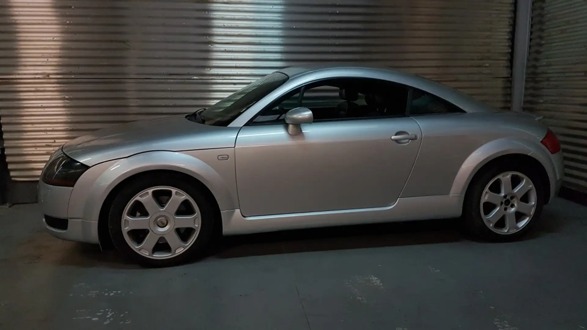 Audi TT Coupé 1.8T 180 Plateado - 1